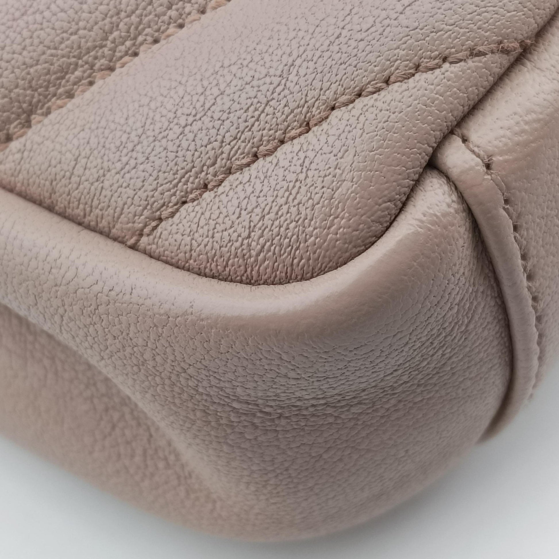 COLLEGE Pink Leather 428056 GUE428056.0916カレッジ ピンク レザー 428056 GUE428056.0916
