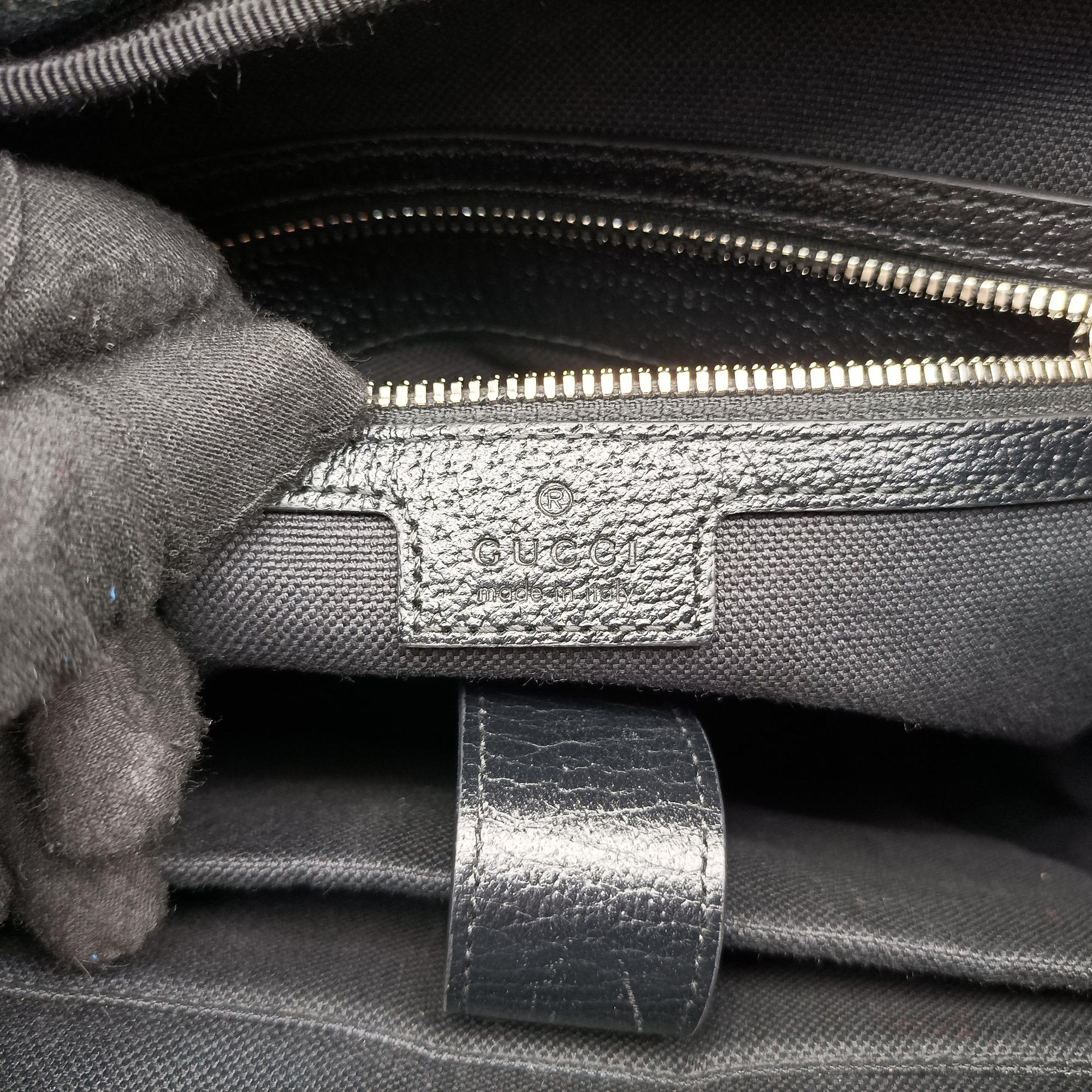 Interlocking G Black GG Supreme Canvas × Leather 696013 H038572483インターロッキングG ブラック GGスプリームキャンバス × レザー 696013 H038572483