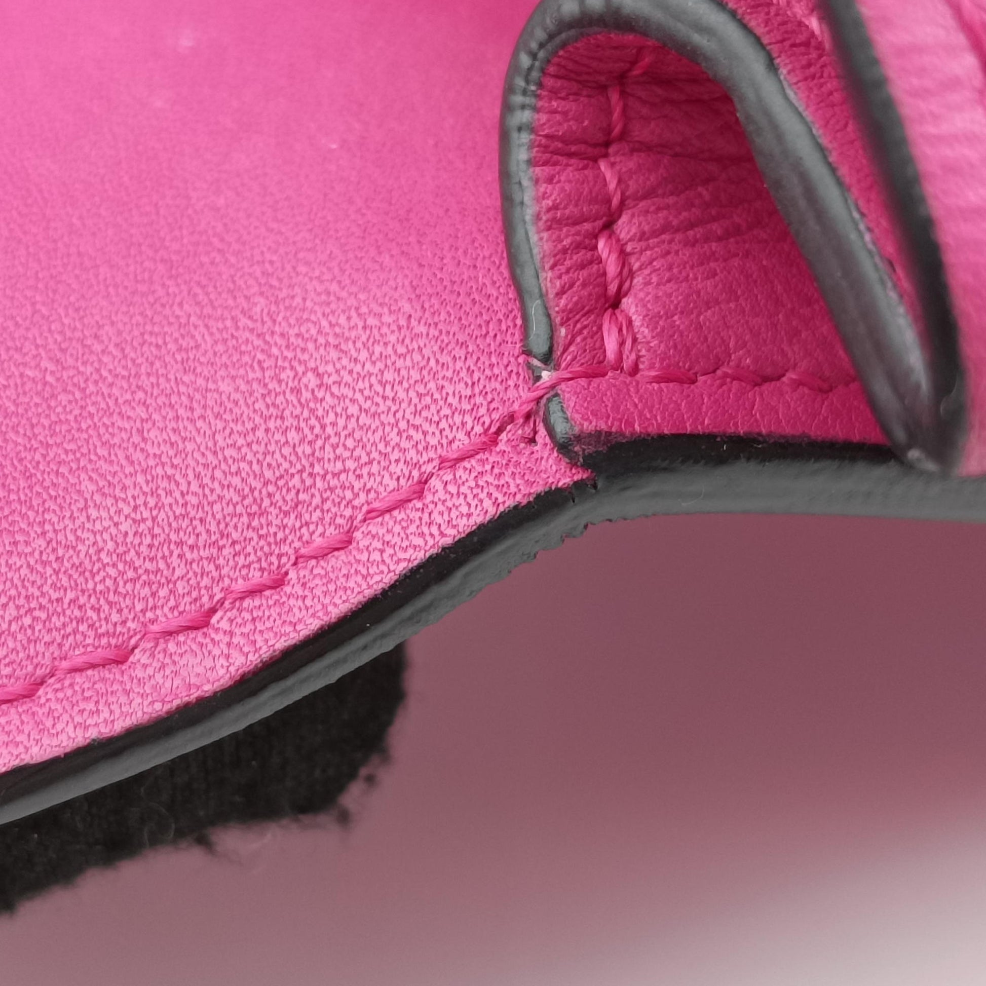 Iside Rose Leather N 443666イジィデ ローズ レッド レザー N 443666