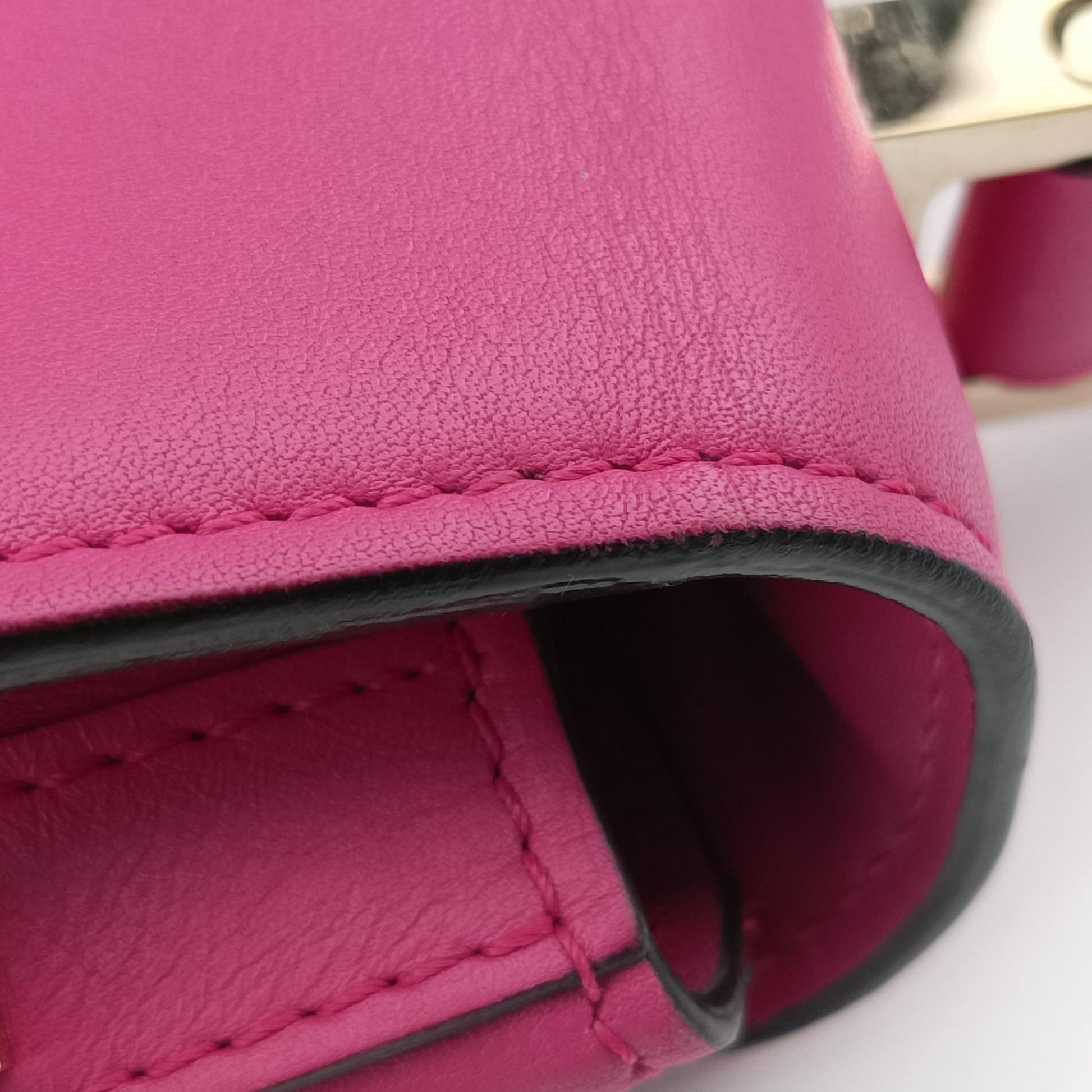 Iside Rose Leather N 443666イジィデ ローズ レッド レザー N 443666
