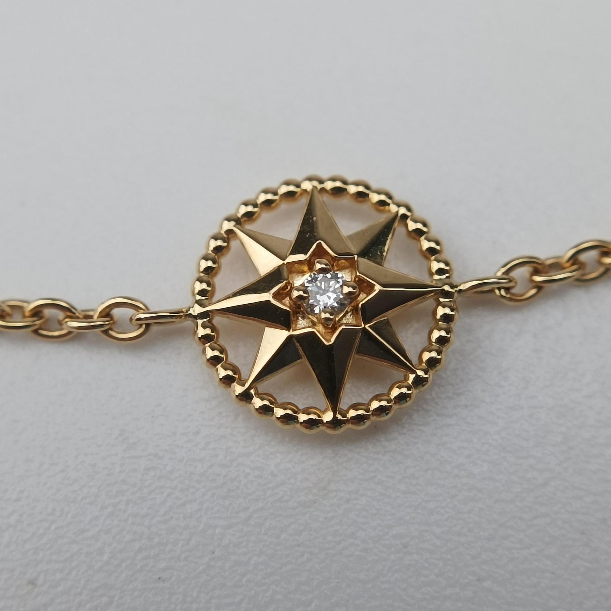 Rose des Vents medallion　 Yellow gold AU750 249170ローズデヴァン メダリオン イエローゴールド AU750 249170