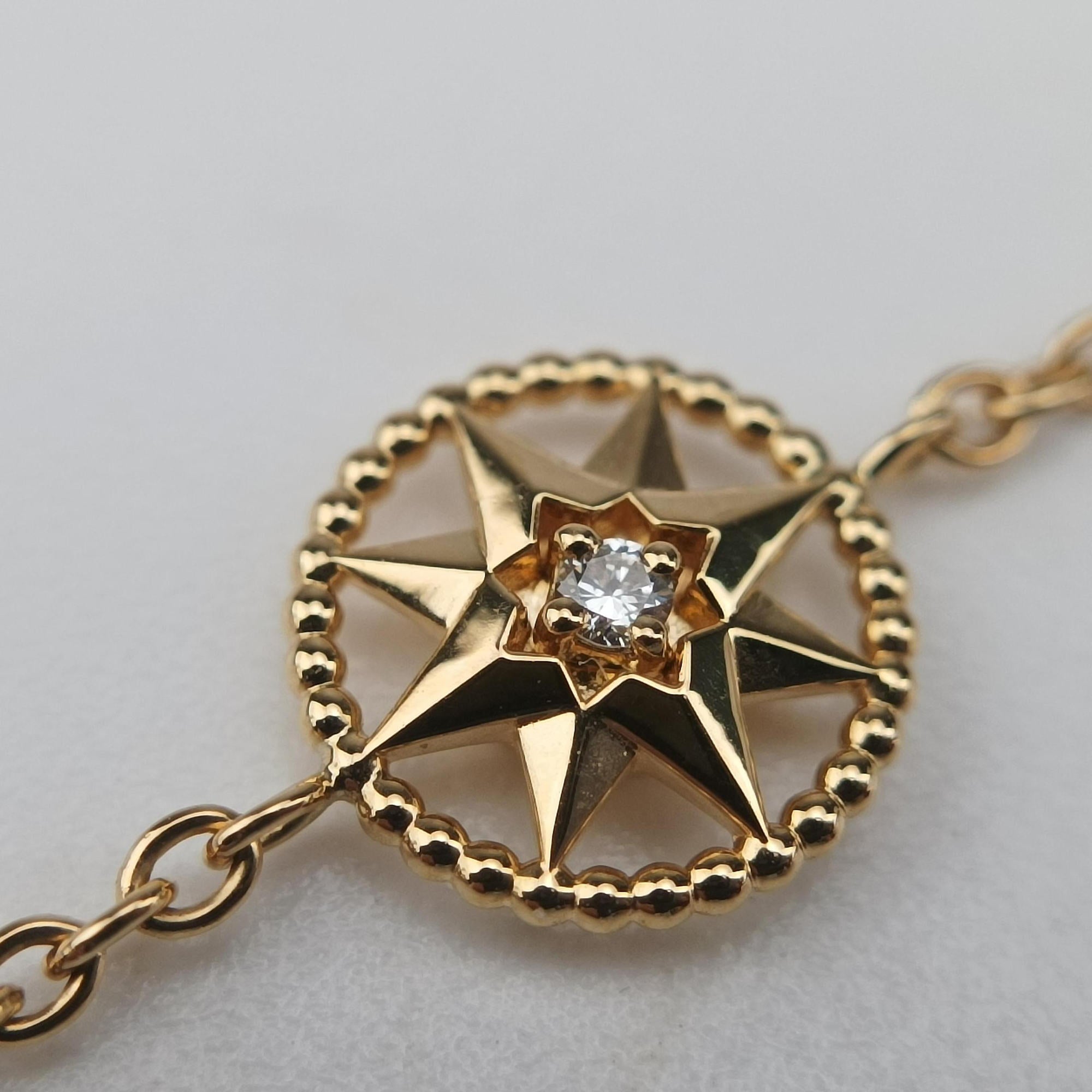 Rose des Vents medallion　 Yellow gold AU750 249170ローズデヴァン メダリオン イエローゴールド AU750 249170