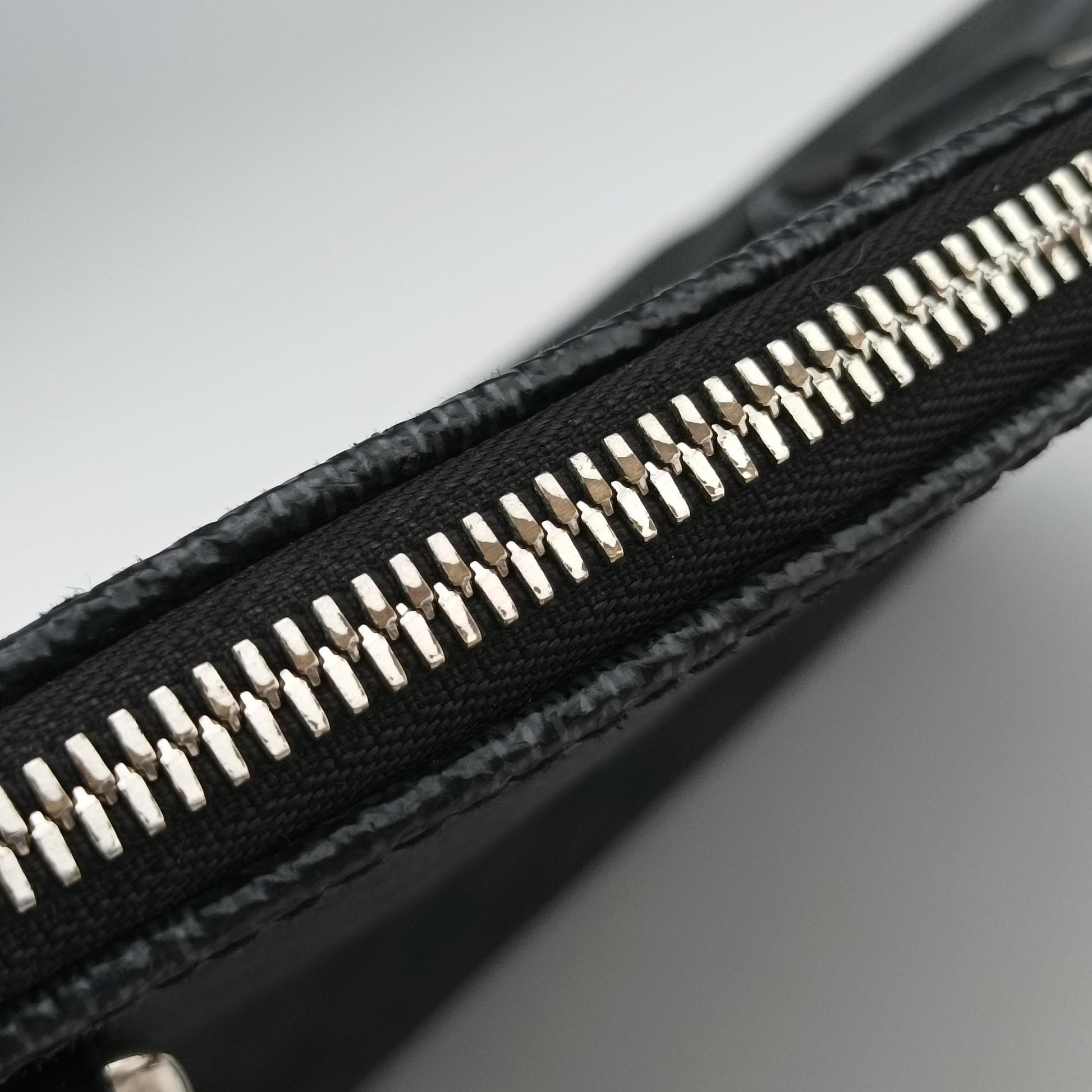 Porte Documents Jour Noir Damier Graphite N48224 SR2143ポルトドキュマン ジュール ノワール ダミエ グラフィット N48224 SR2143