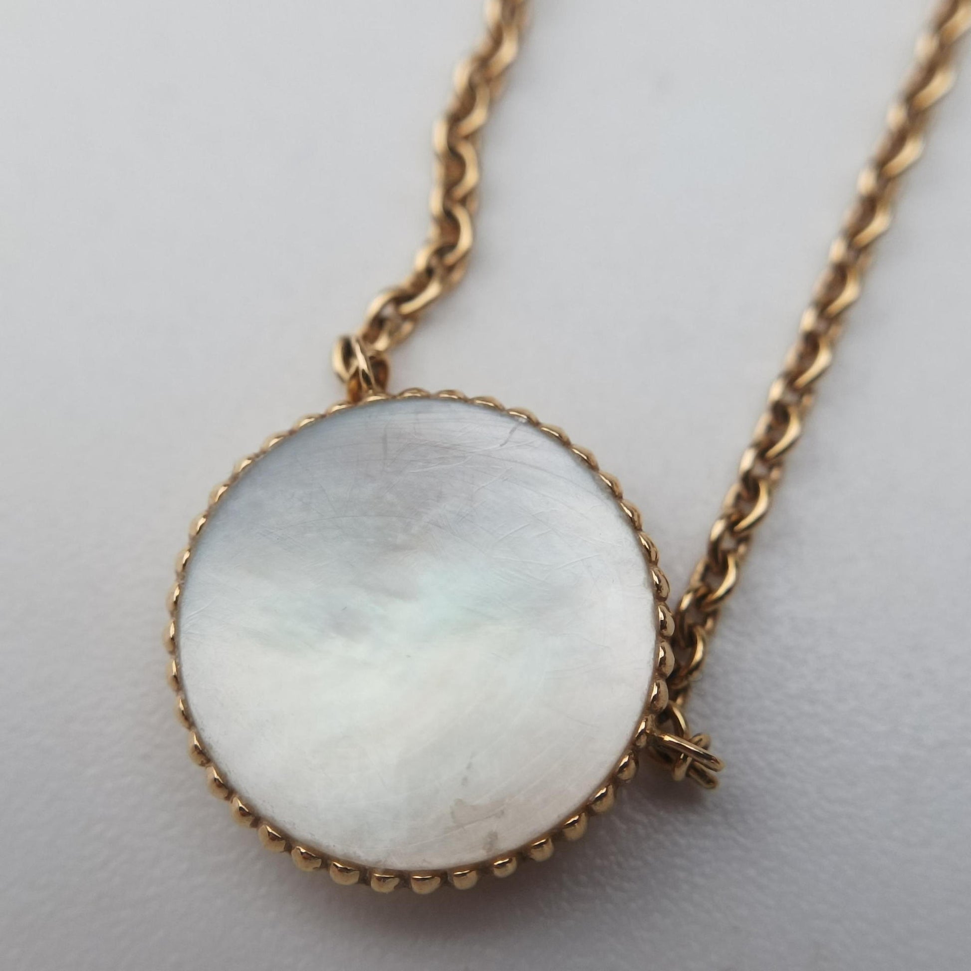 Amulette de Cartier yellow gold x white AU750 B3047100 088685アミュレット ドゥ カルティエ イエローゴールド×ホワイト AU750 B3047100 088685