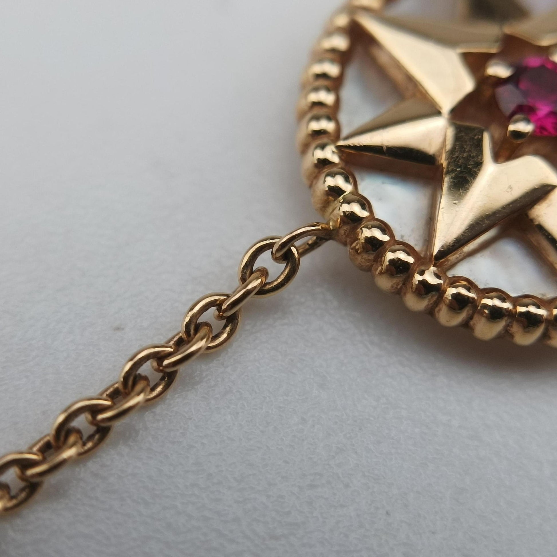 Amulette de Cartier yellow gold x white AU750 B3047100 088685アミュレット ドゥ カルティエ イエローゴールド×ホワイト AU750 B3047100 088685