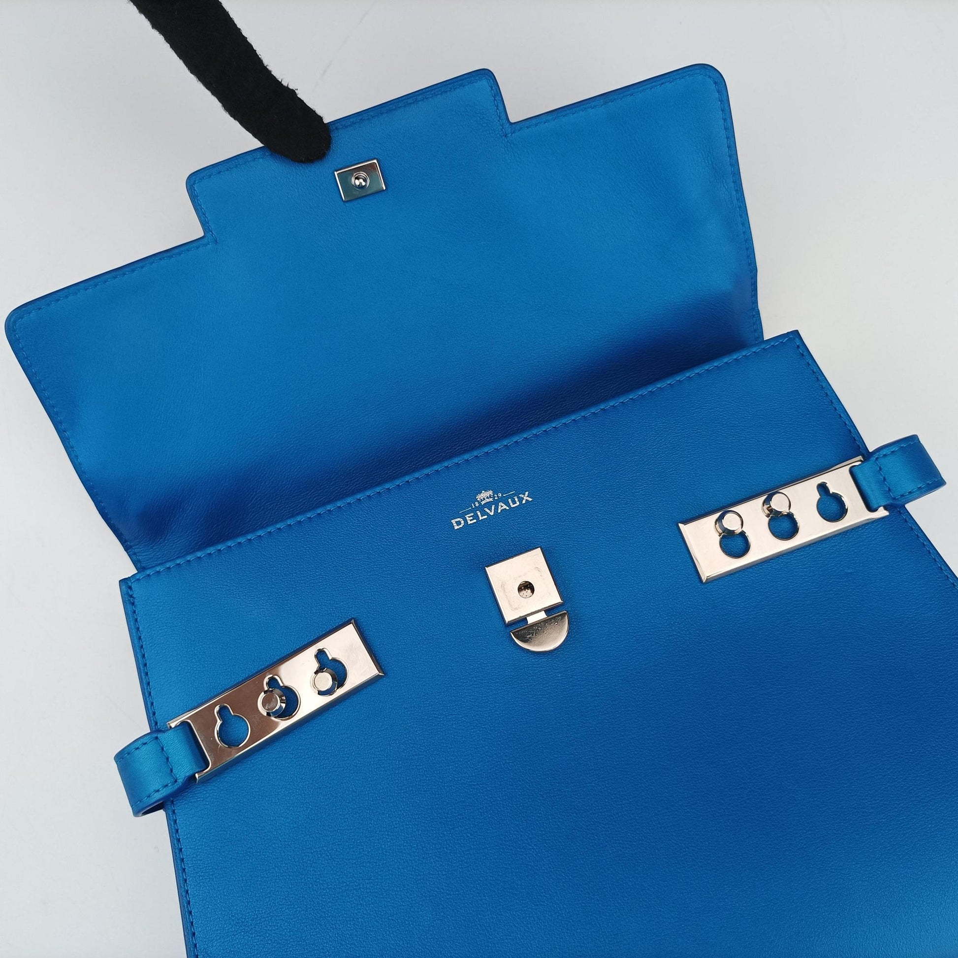 Tan pete Blue Leather DO7Kタンペート ブルー レザー DO7K