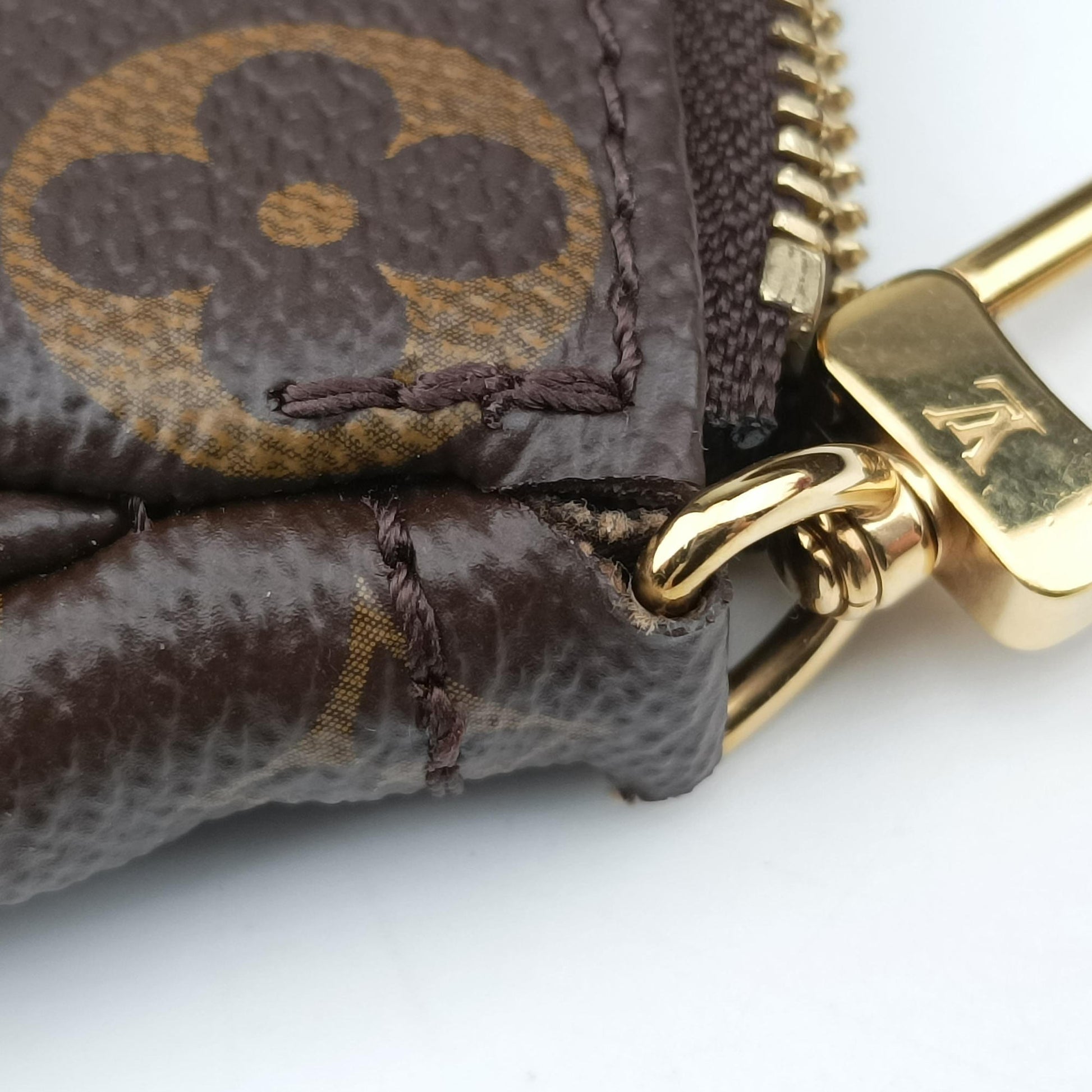 MULTI POCHETTE ACCESSOIRES MARRON×ROSE CLAIRE Monogram Canvas M44840 IC Chipミュルティポシェットアクセソワール マロン×ローズ クレール モノグラムキャンバス M44840 ICチップ