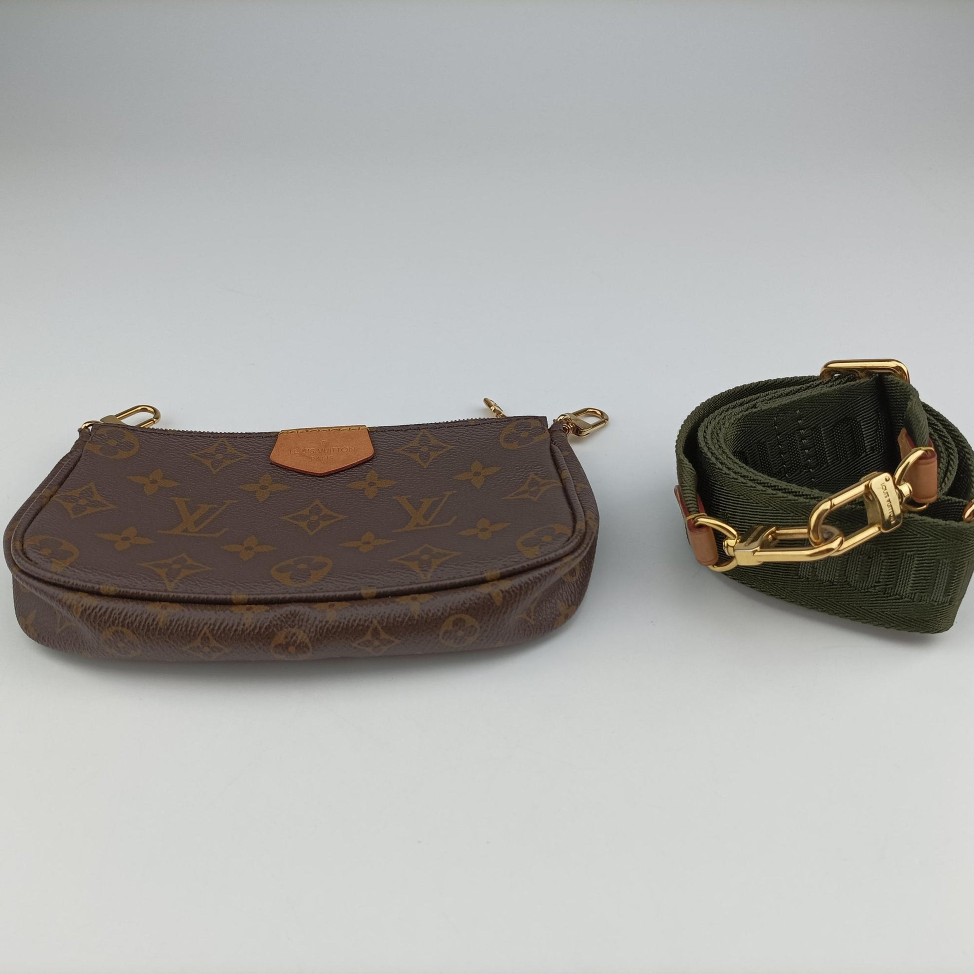 MULTI POCHETTE ACCESSOIRES MARRON×ROSE CLAIRE Monogram Canvas M44840 IC Chipミュルティポシェットアクセソワール マロン×ローズ クレール モノグラムキャンバス M44840 ICチップ