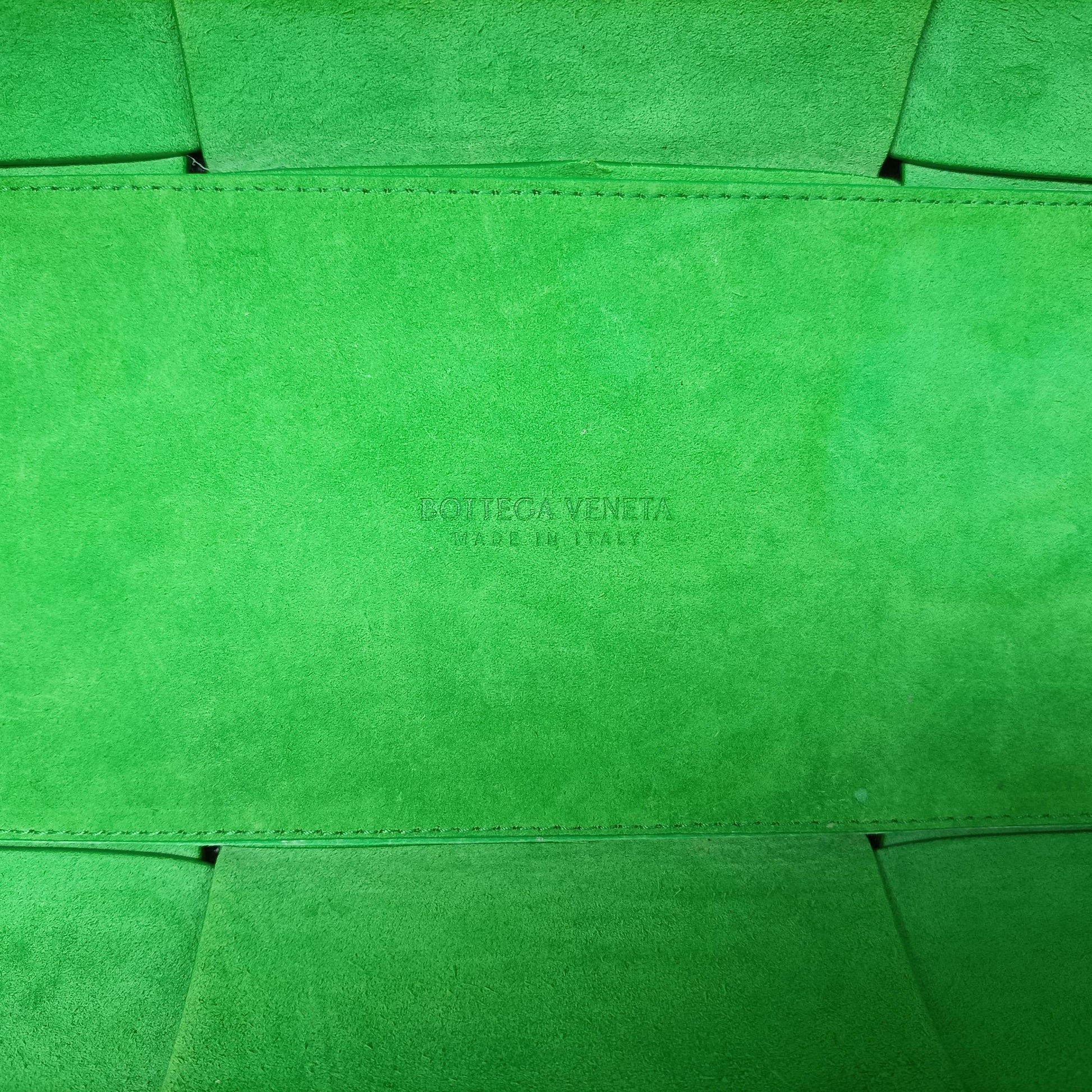 THE ARCO Tote White×Green lambskin B10028381Eザ アルコ トート ホワイト×グリーン ラムスキン B10028381E