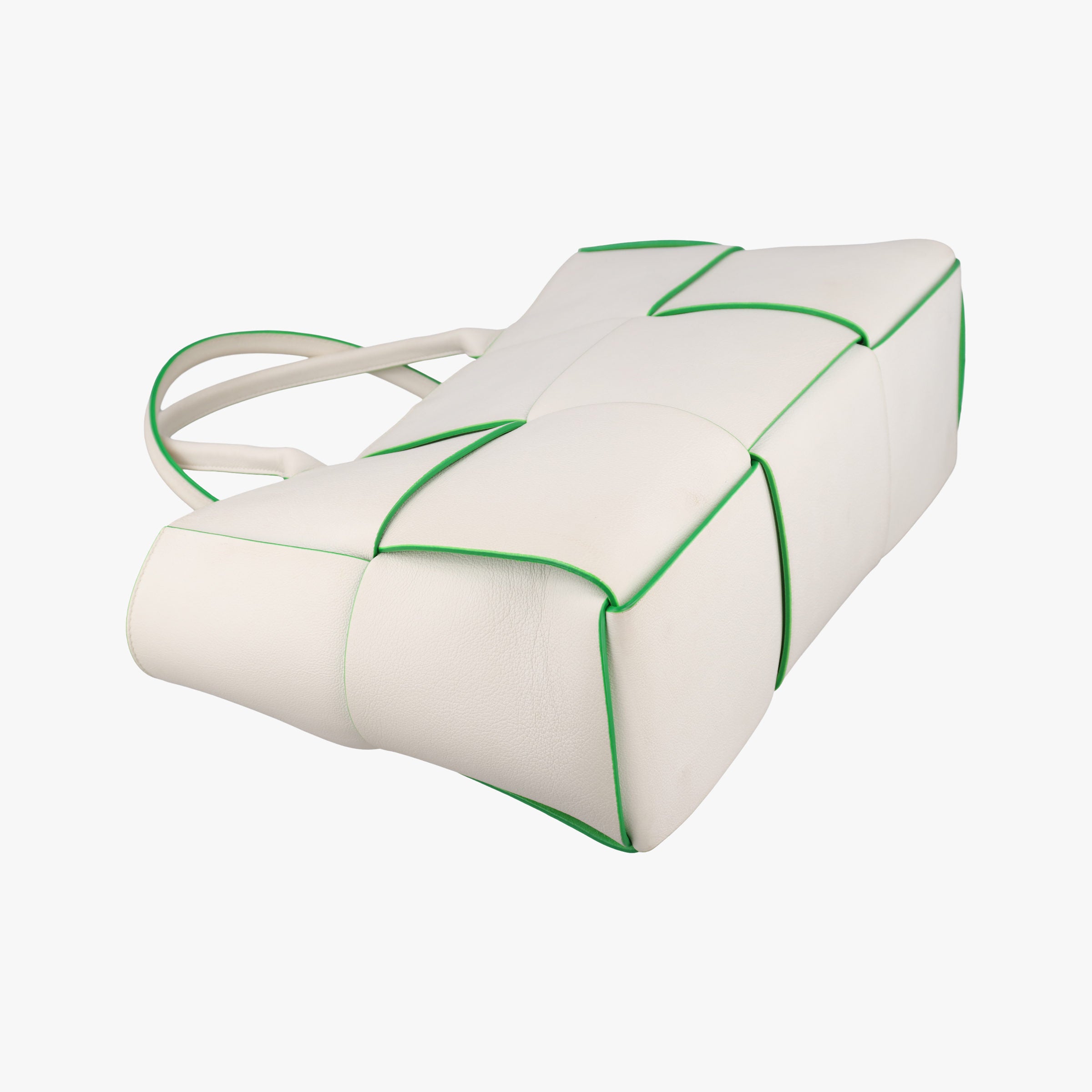 THE ARCO Tote White×Green lambskin B10028381Eザ アルコ トート ホワイト×グリーン ラムスキン B10028381E
