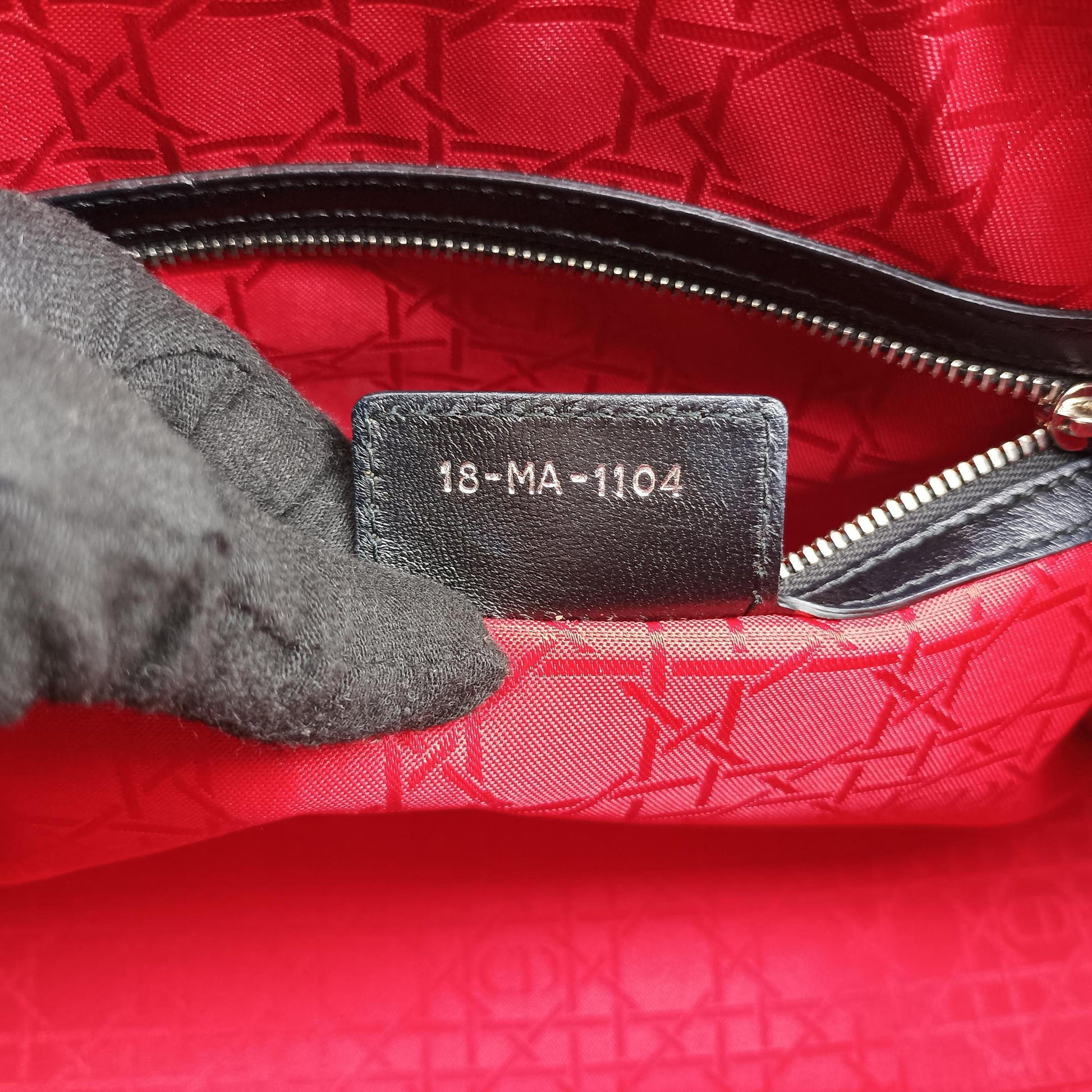 Lady Dior Black lambskin 18-MA-1104レディディオール ブラック ラムスキン 18-MA-1104