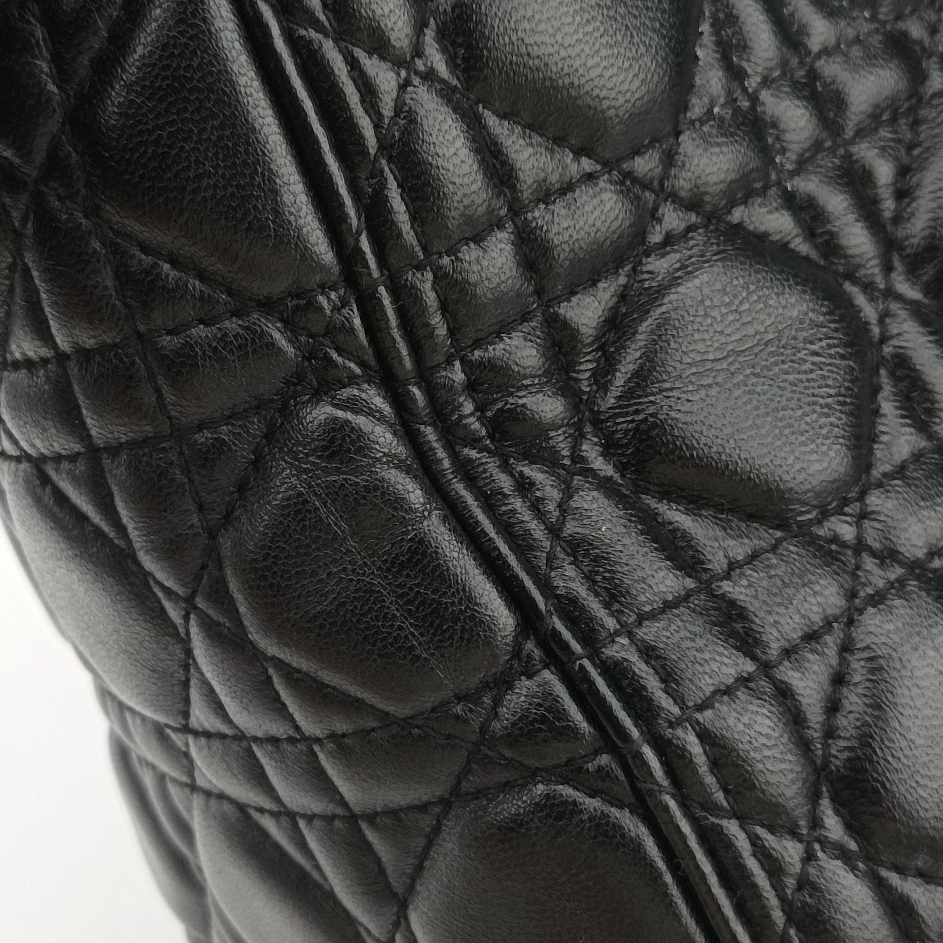 Lady Dior Black lambskin 18-MA-1104レディディオール ブラック ラムスキン 18-MA-1104