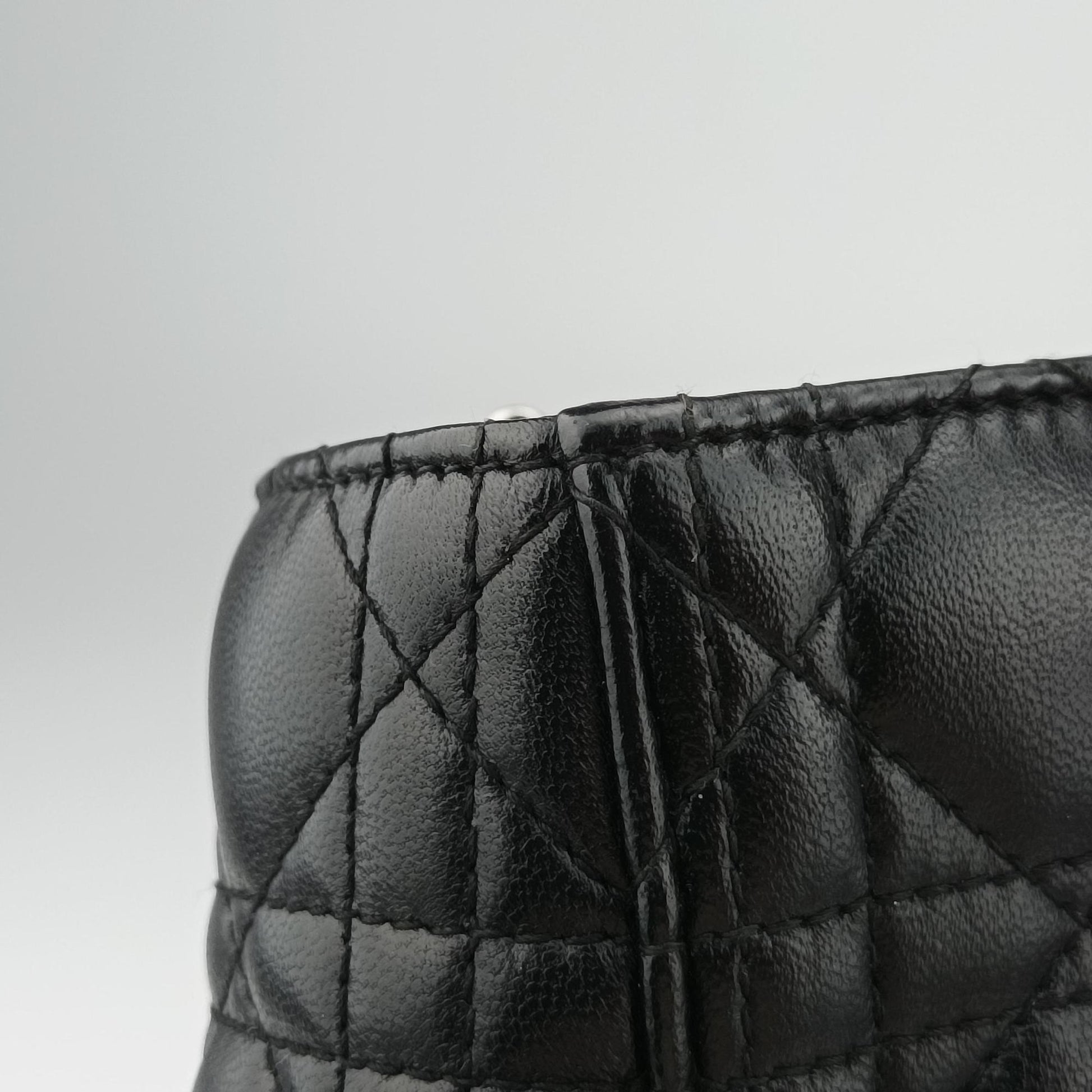 Lady Dior Black lambskin 18-MA-1104レディディオール ブラック ラムスキン 18-MA-1104