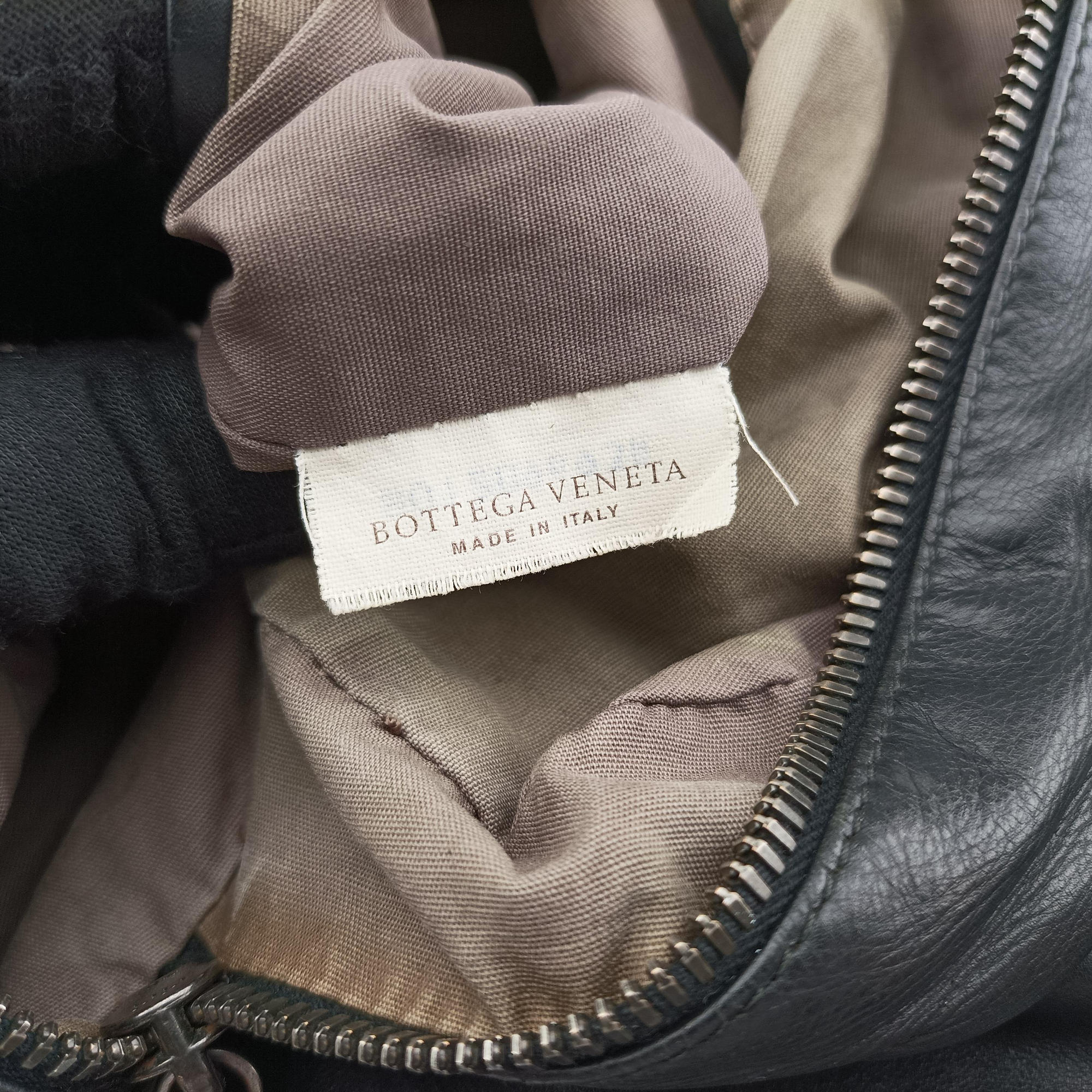 Intrecciato Black lambskin B01209693Rイントレチャート ブラック ラムスキン B01209693R