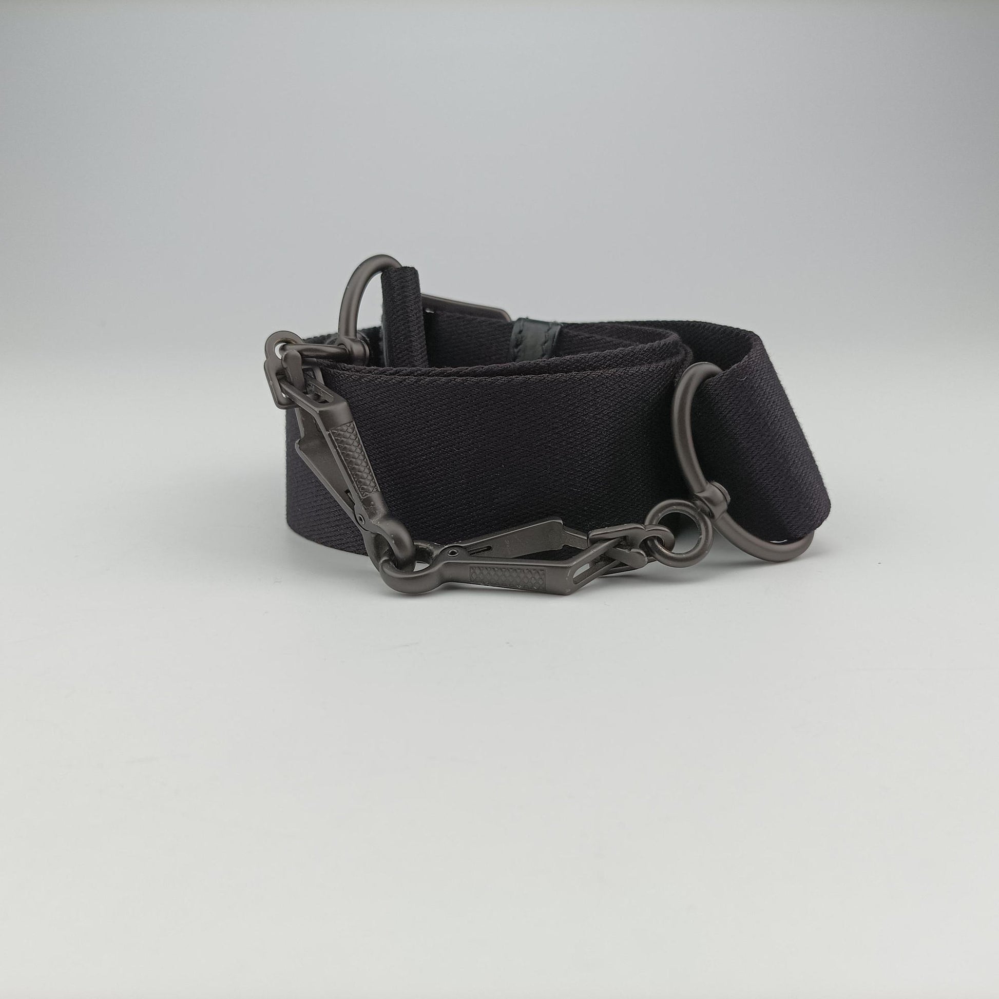 Intrecciato Black lambskin B01209693Rイントレチャート ブラック ラムスキン B01209693R