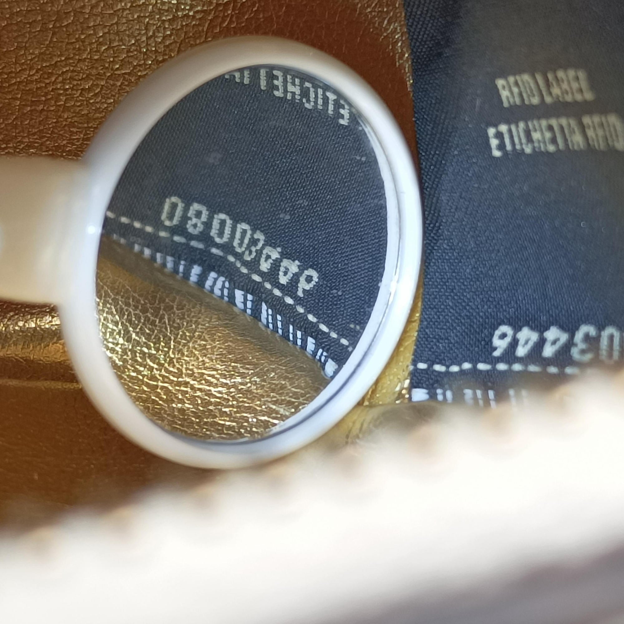 Nano Fendigraphy White Leather 7AS089 7AS089 A5DY 229.0189ナノ フェンディグラフィー ホワイト レザー 7AS089 7AS089 A5DY 229.0189
