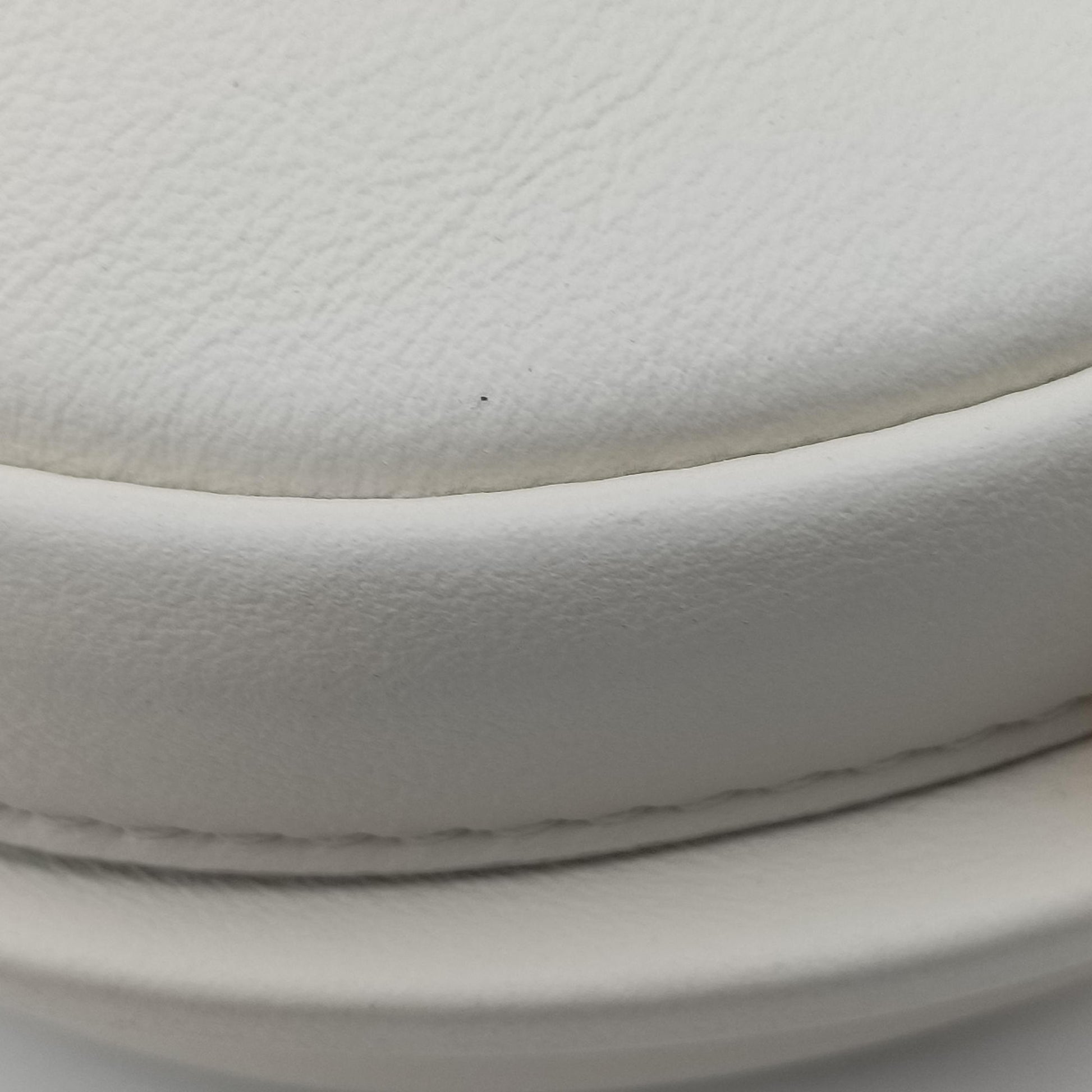 Nano Fendigraphy White Leather 7AS089 7AS089 A5DY 229.0189ナノ フェンディグラフィー ホワイト レザー 7AS089 7AS089 A5DY 229.0189
