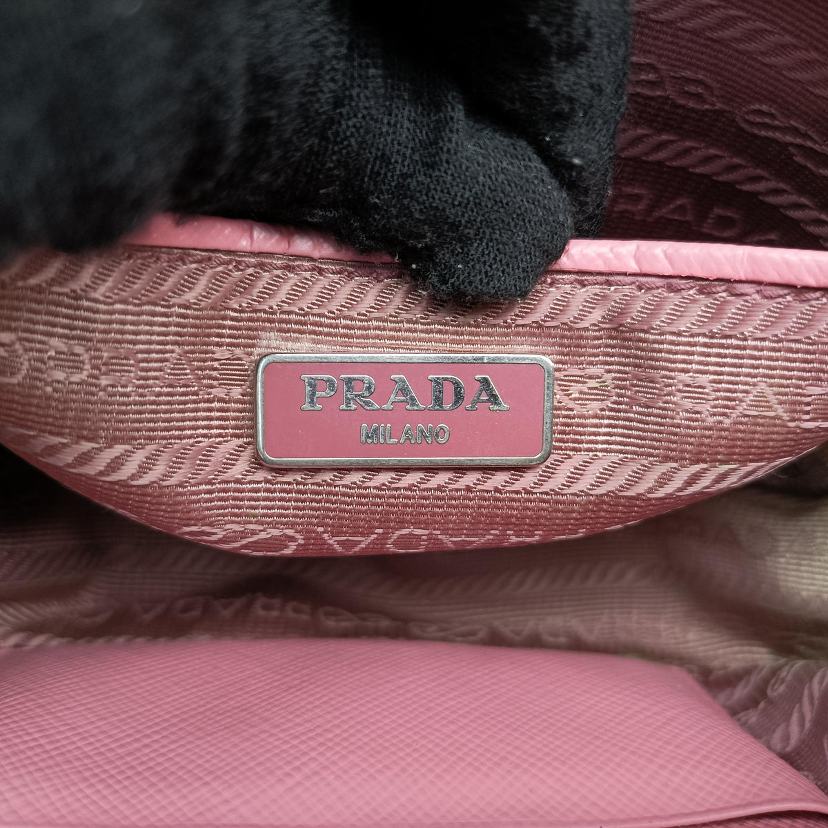 Ribbon Camera Pink Saffiano leather 1N1674 42 Iリボンカメラ ピンク サフィアーノレザー 1N1674 42 I