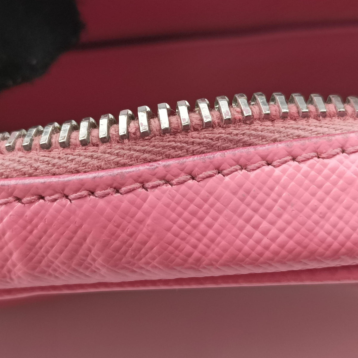 Ribbon Camera Pink Saffiano leather 1N1674 42 Iリボンカメラ ピンク サフィアーノレザー 1N1674 42 I