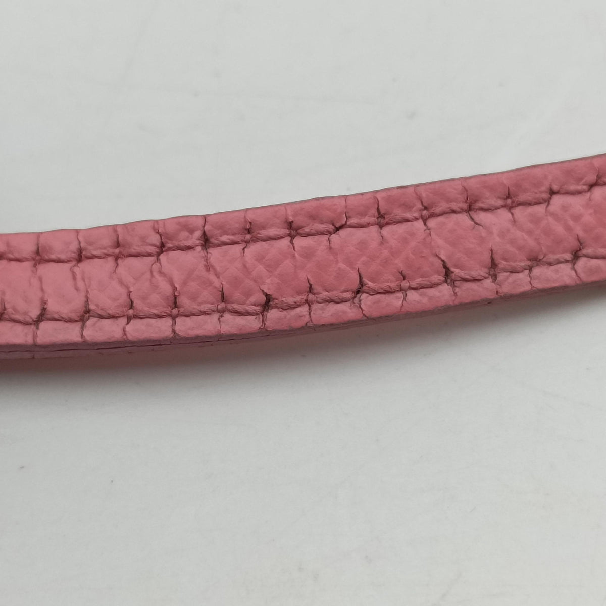 Ribbon Camera Pink Saffiano leather 1N1674 42 Iリボンカメラ ピンク サフィアーノレザー 1N1674 42 I