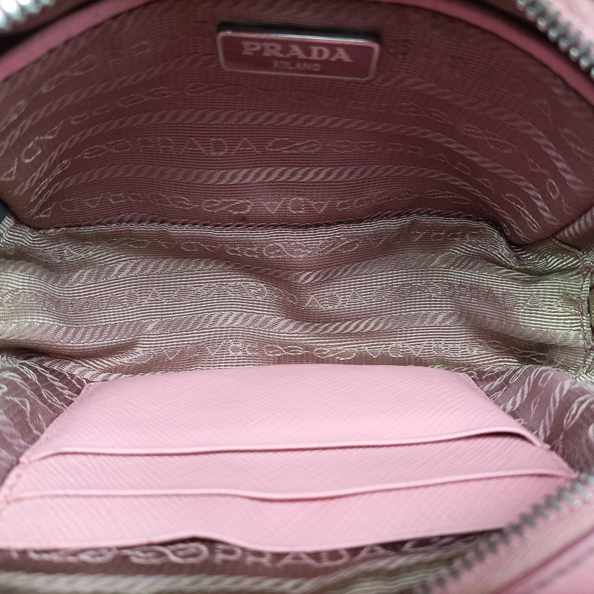 Ribbon Camera Pink Saffiano leather 1N1674 42 Iリボンカメラ ピンク サフィアーノレザー 1N1674 42 I