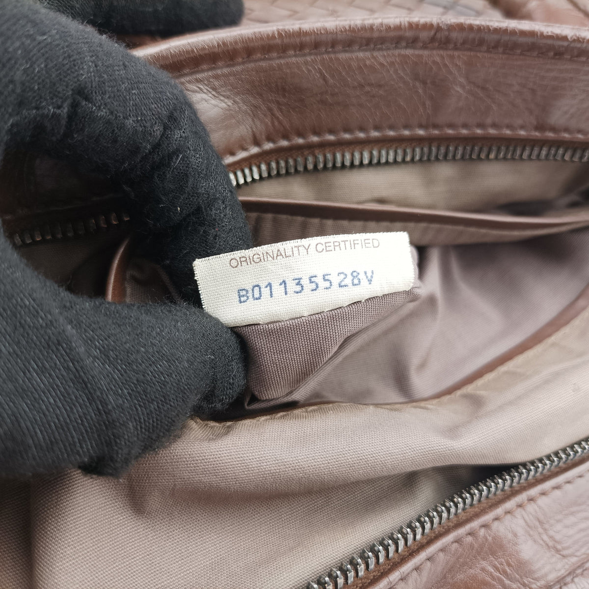 Intrecciato Brown lambskin B01135528Vイントレチャート ブラウン ラムスキン B01135528V