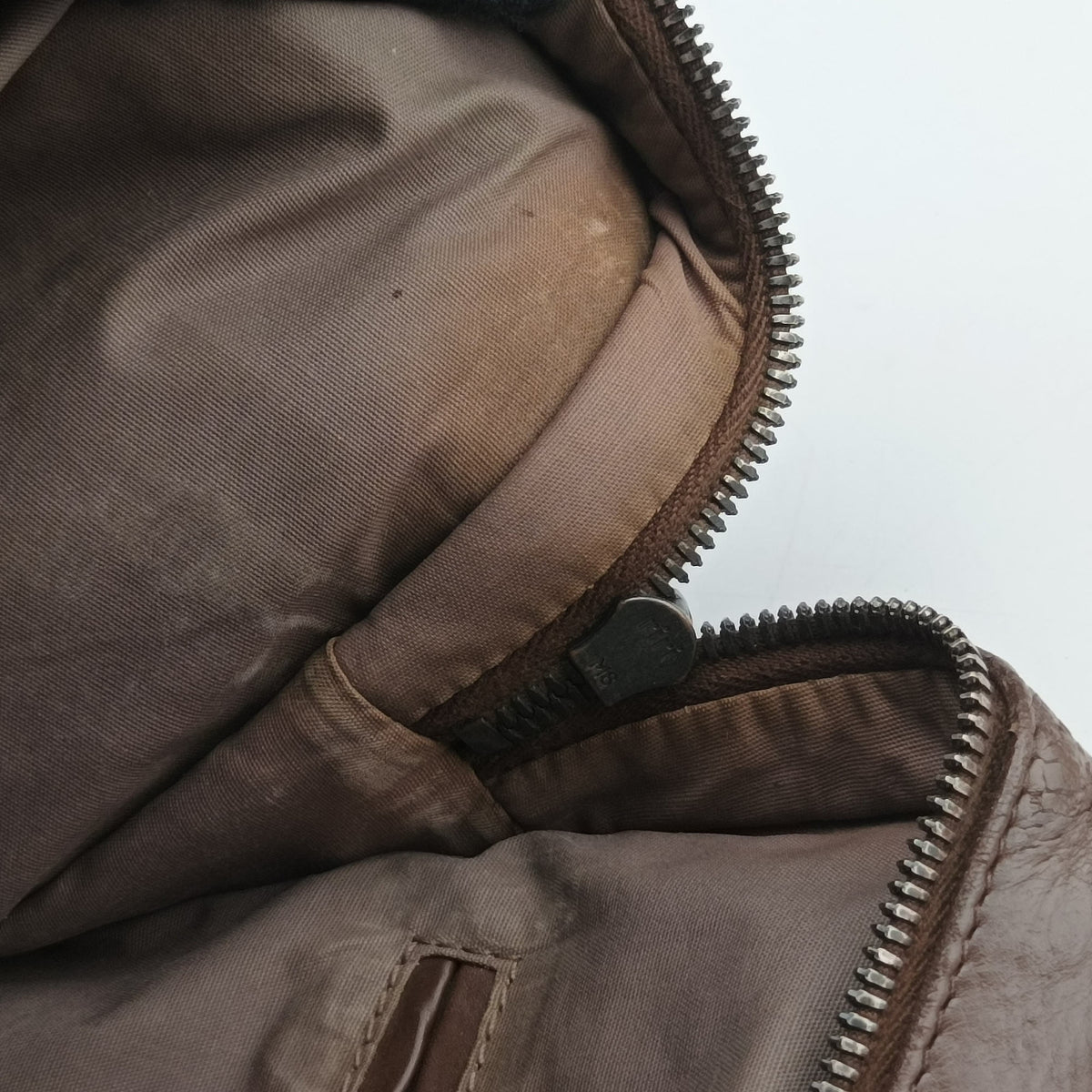 Intrecciato Brown lambskin B01135528Vイントレチャート ブラウン ラムスキン B01135528V