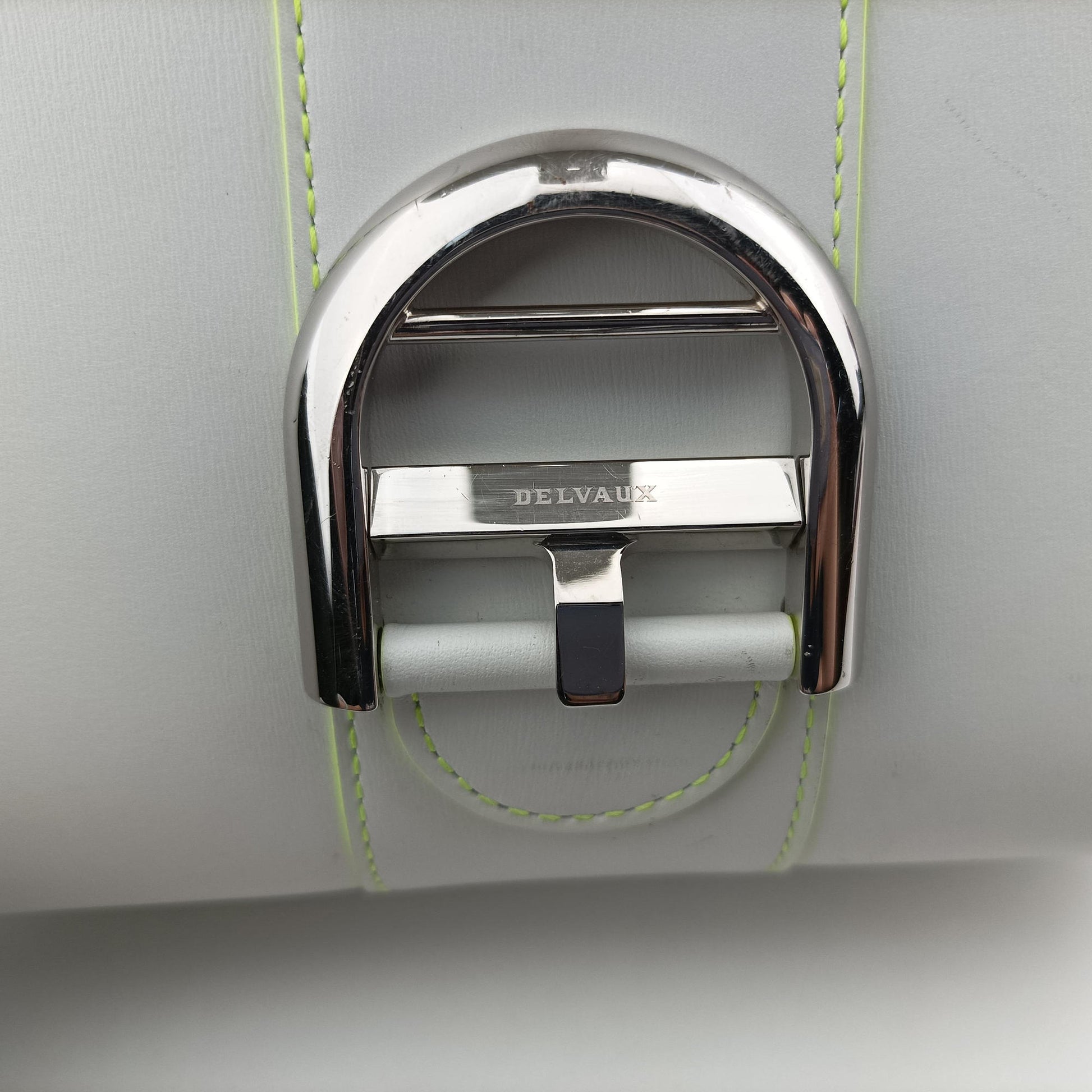 Brillant mini White Leather LO8Aブリヨン ミニ ホワイト レザー LO8A