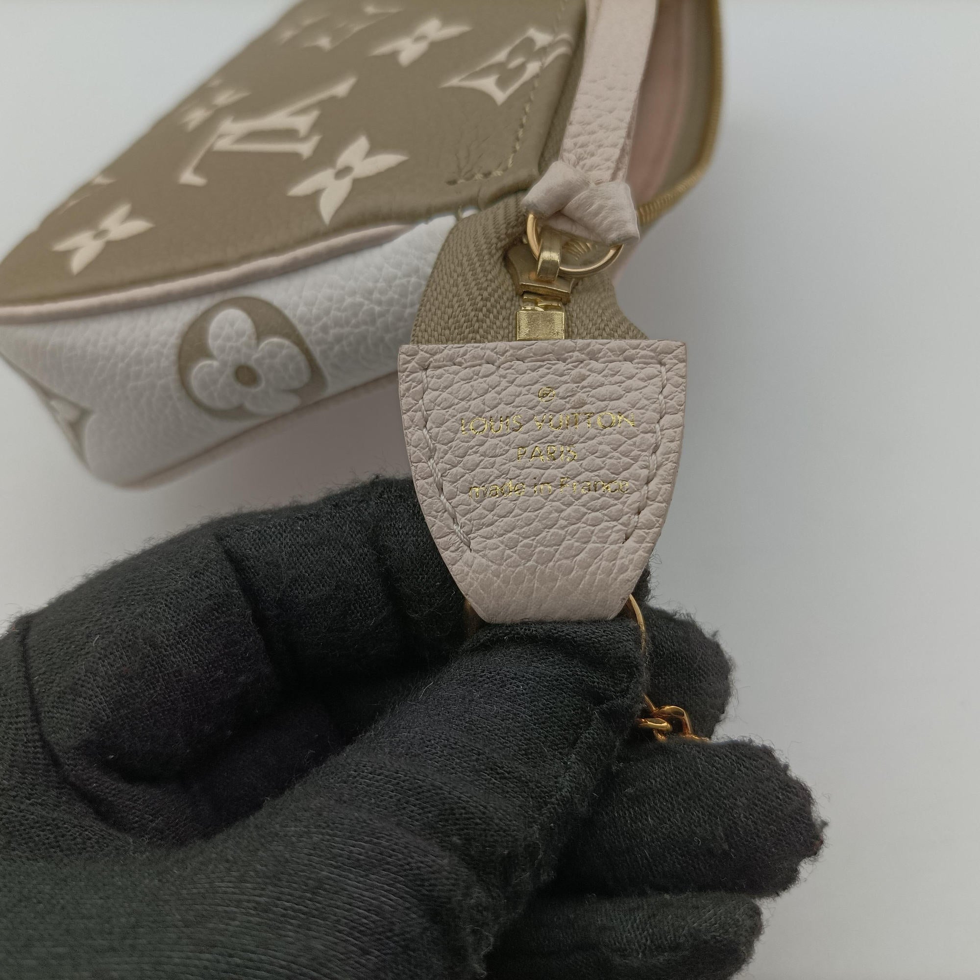 Mini Pochette Accessoires Khaki × Beige Monogram Empreinte M81284 IC Chipミニポシェットアクセサリー カーキ × ベージュ モノグラム アンプラント M81284 ICチップ