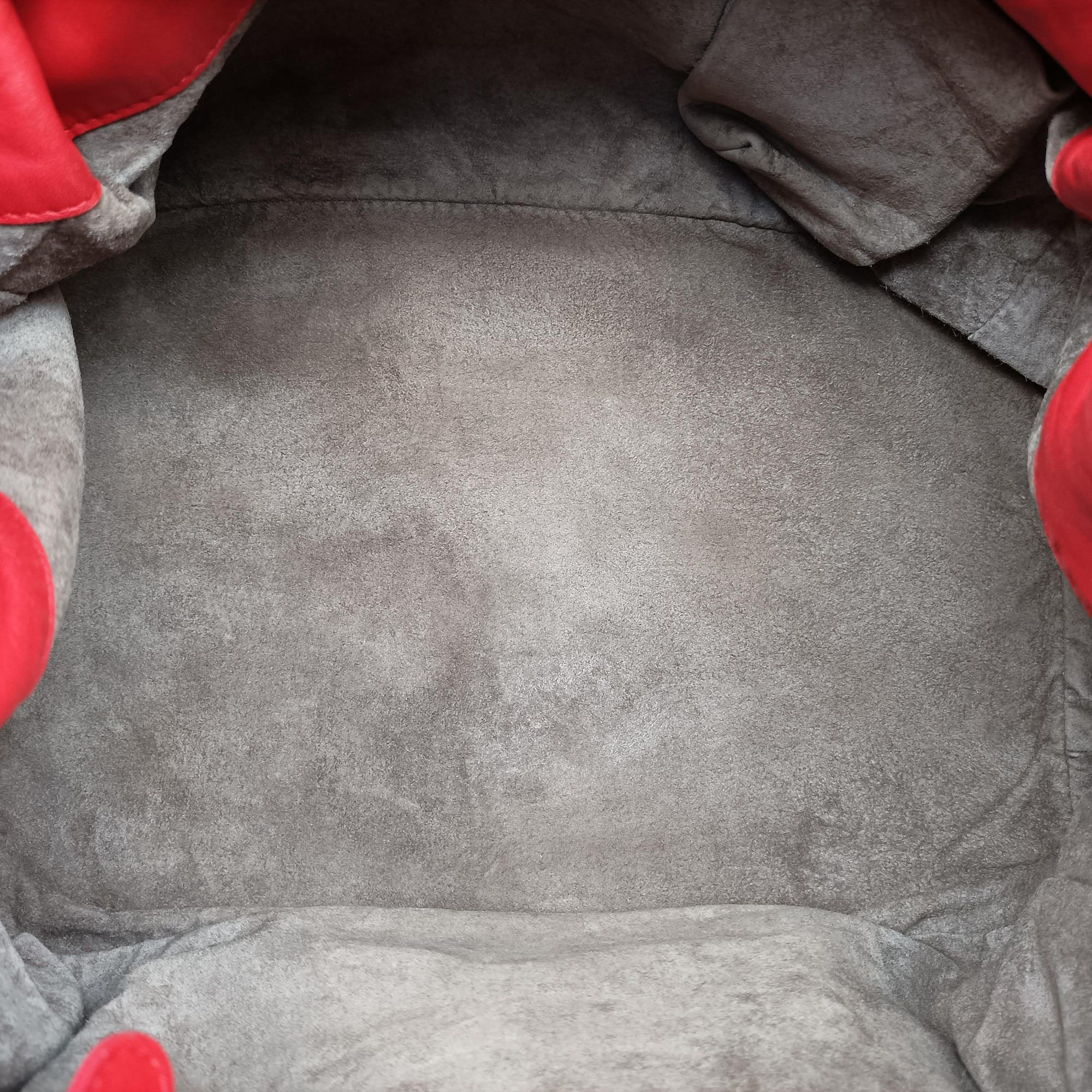 Parachute Intrecciato Red Lambskin B02870693Jパラシュート イントレチャート レッド ラムスキン B02870693J