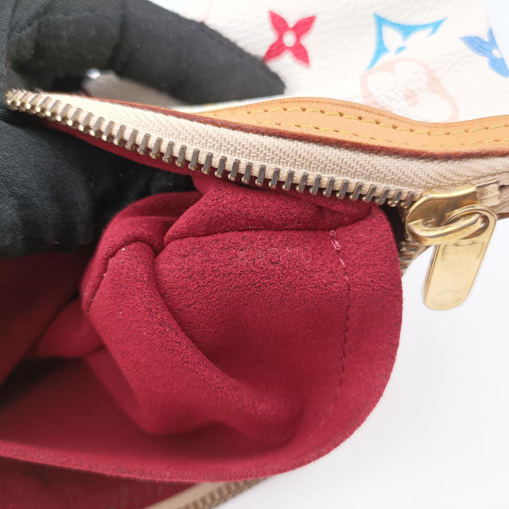 Pochette Mira MM Accessory Pouch white Monogram Multicolor M60096 AA3110ポシェット ミラ MM アクセサリーポーチ ブロン モノグラム マルチカラー M60096 AA3110