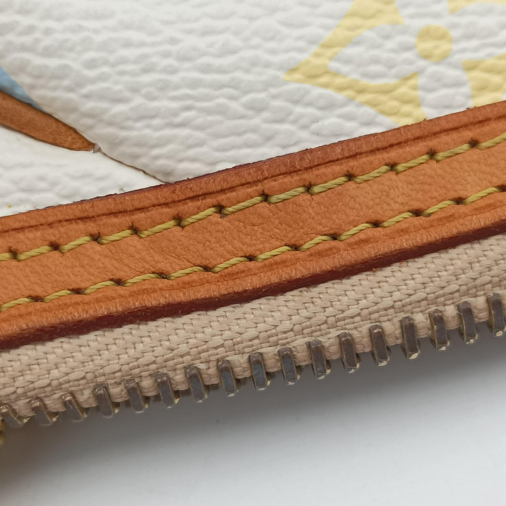 Pochette Mira MM Accessory Pouch white Monogram Multicolor M60096 AA3110ポシェット ミラ MM アクセサリーポーチ ブロン モノグラム マルチカラー M60096 AA3110