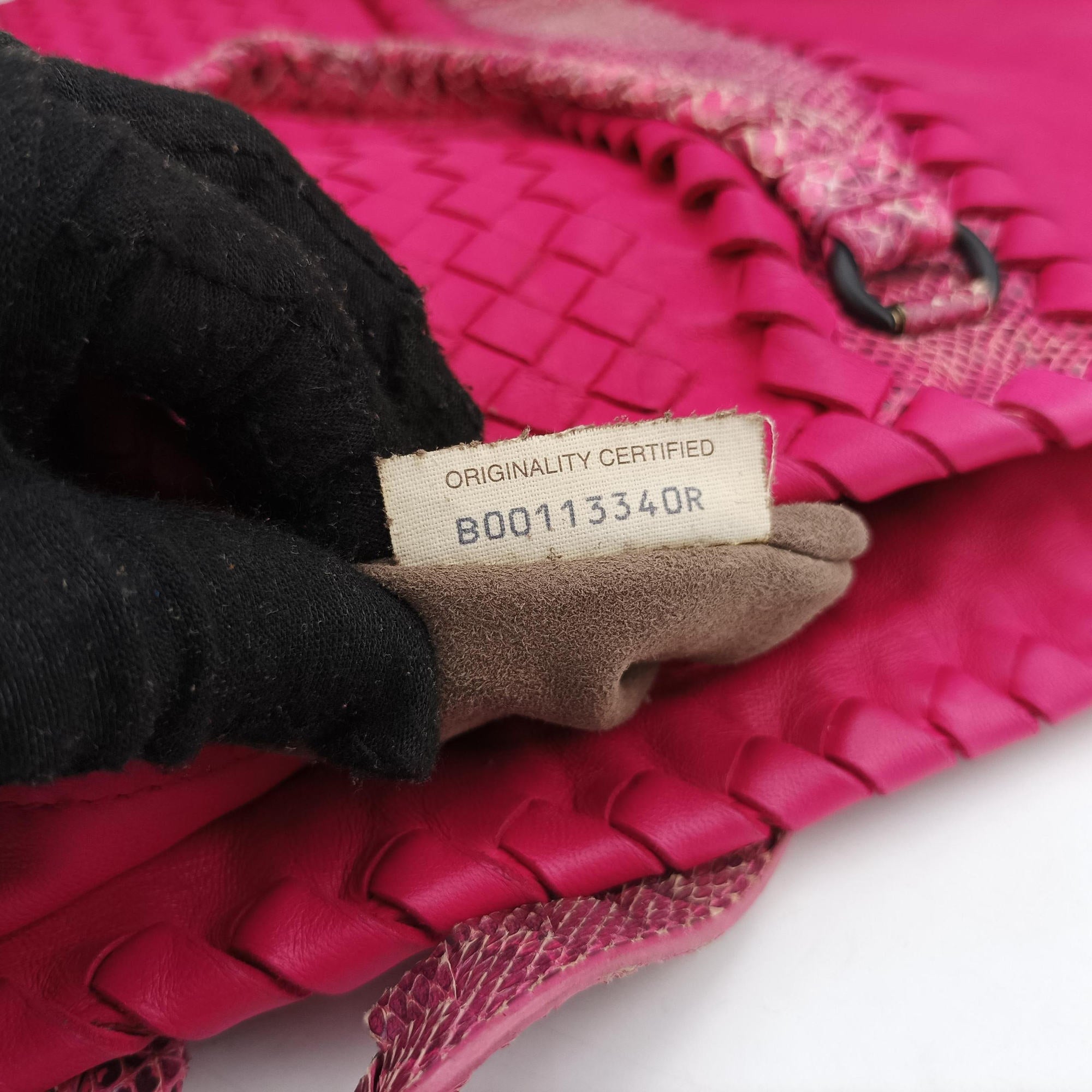 Intrecciato Pink lambskin B00113340Rイントレチャート ピンク ラムスキン B00113340R