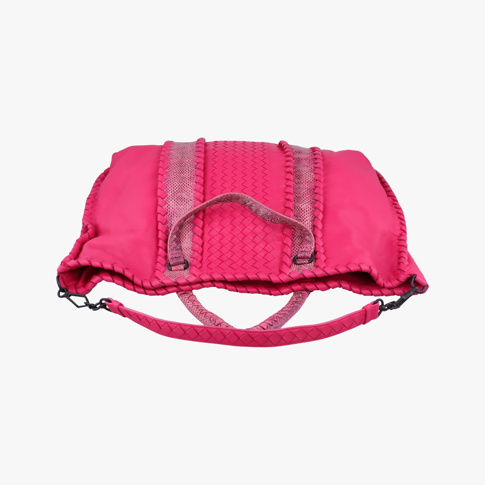 Intrecciato Pink lambskin B00113340Rイントレチャート ピンク ラムスキン B00113340R