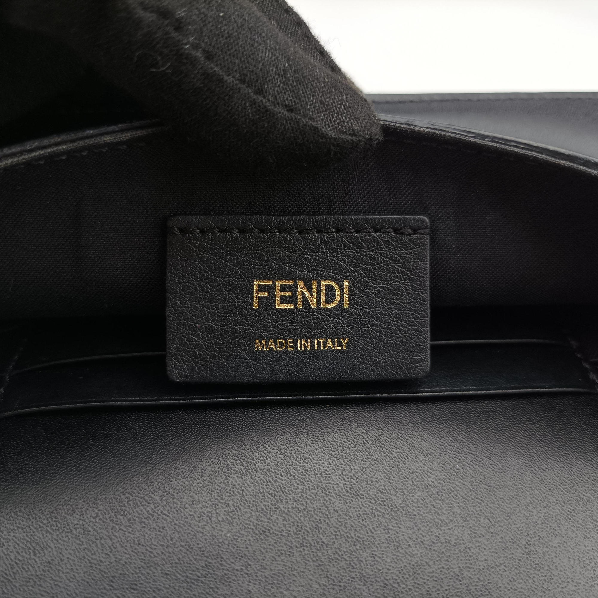 F is Black Leather 8BM005 8BM005 A0KK 198-8210エフ イズ ブラック レザー 8BM005 8BM005 A0KK 198-8210
