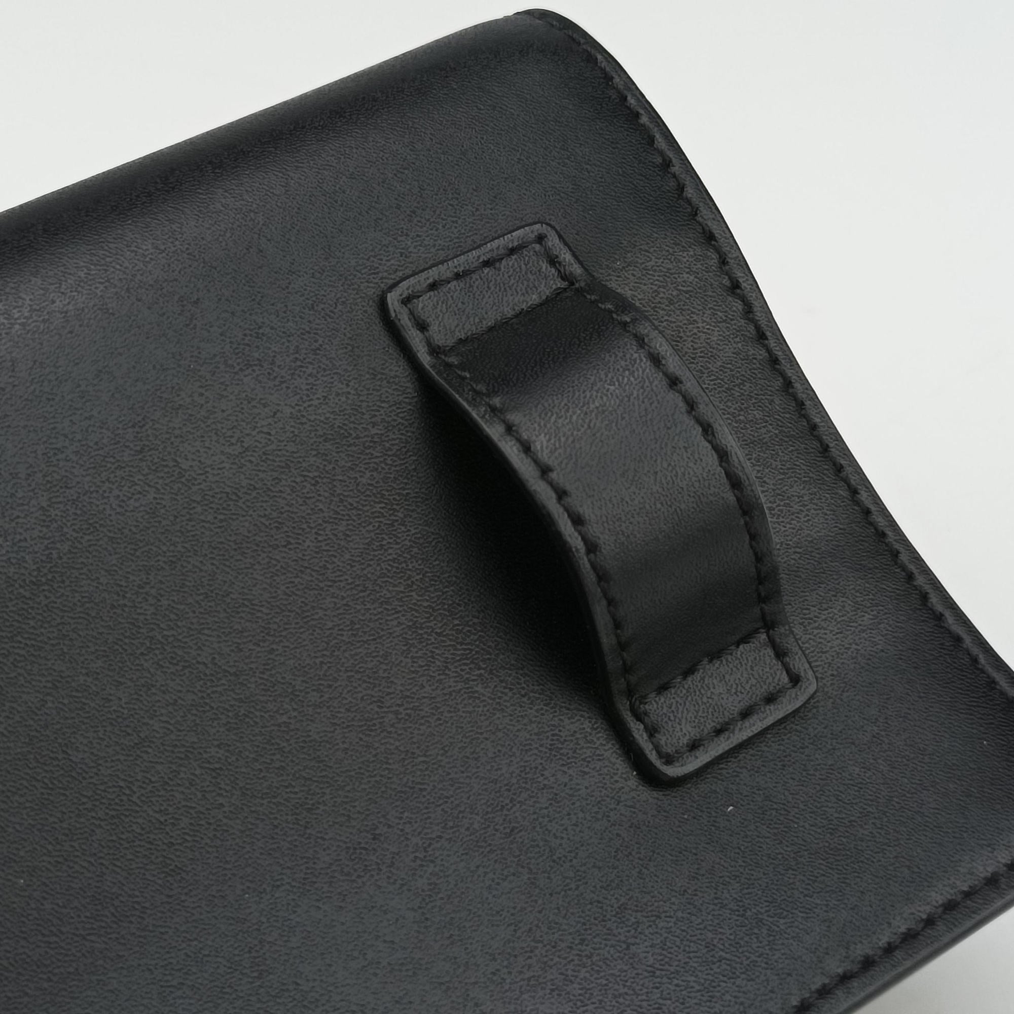 F is Black Leather 8BM005 8BM005 A0KK 198-8210エフ イズ ブラック レザー 8BM005 8BM005 A0KK 198-8210