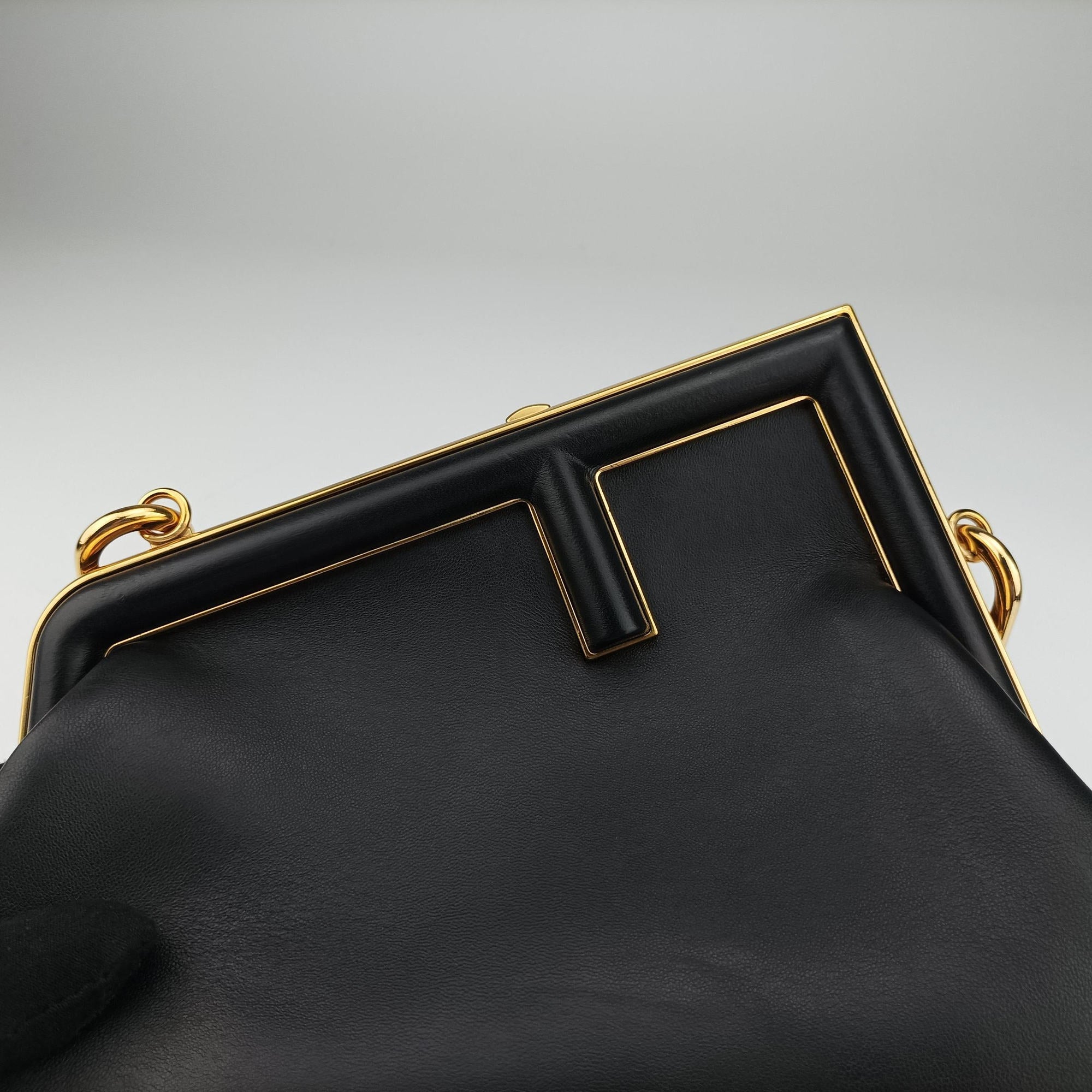 First Black Leather 8BP129 8BP129 ABVE 219-10429ファースト スモール ブラック レザー 8BP129 8BP129 ABVE 219-10429