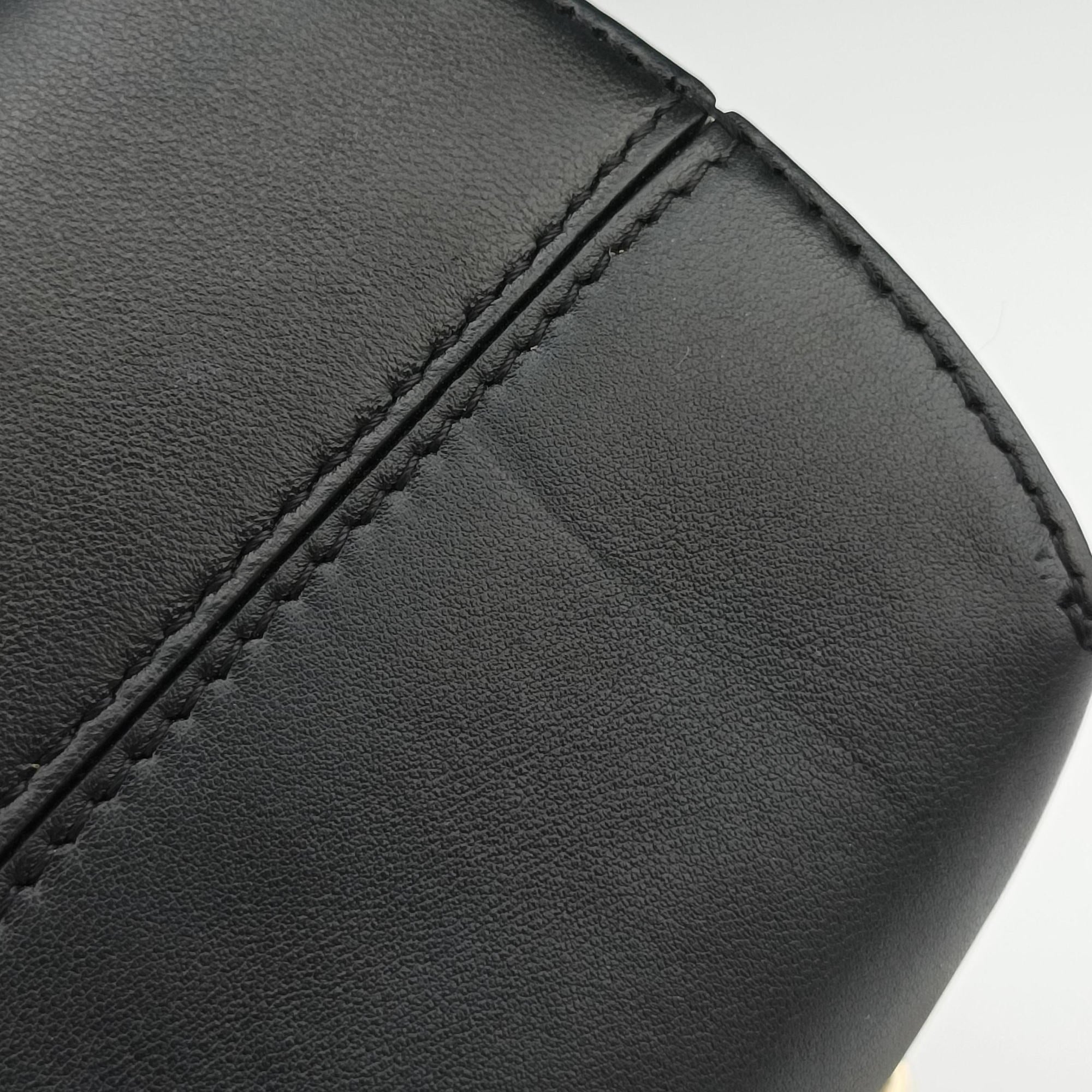 First Black Leather 8BP129 8BP129 ABVE 219-10429ファースト スモール ブラック レザー 8BP129 8BP129 ABVE 219-10429