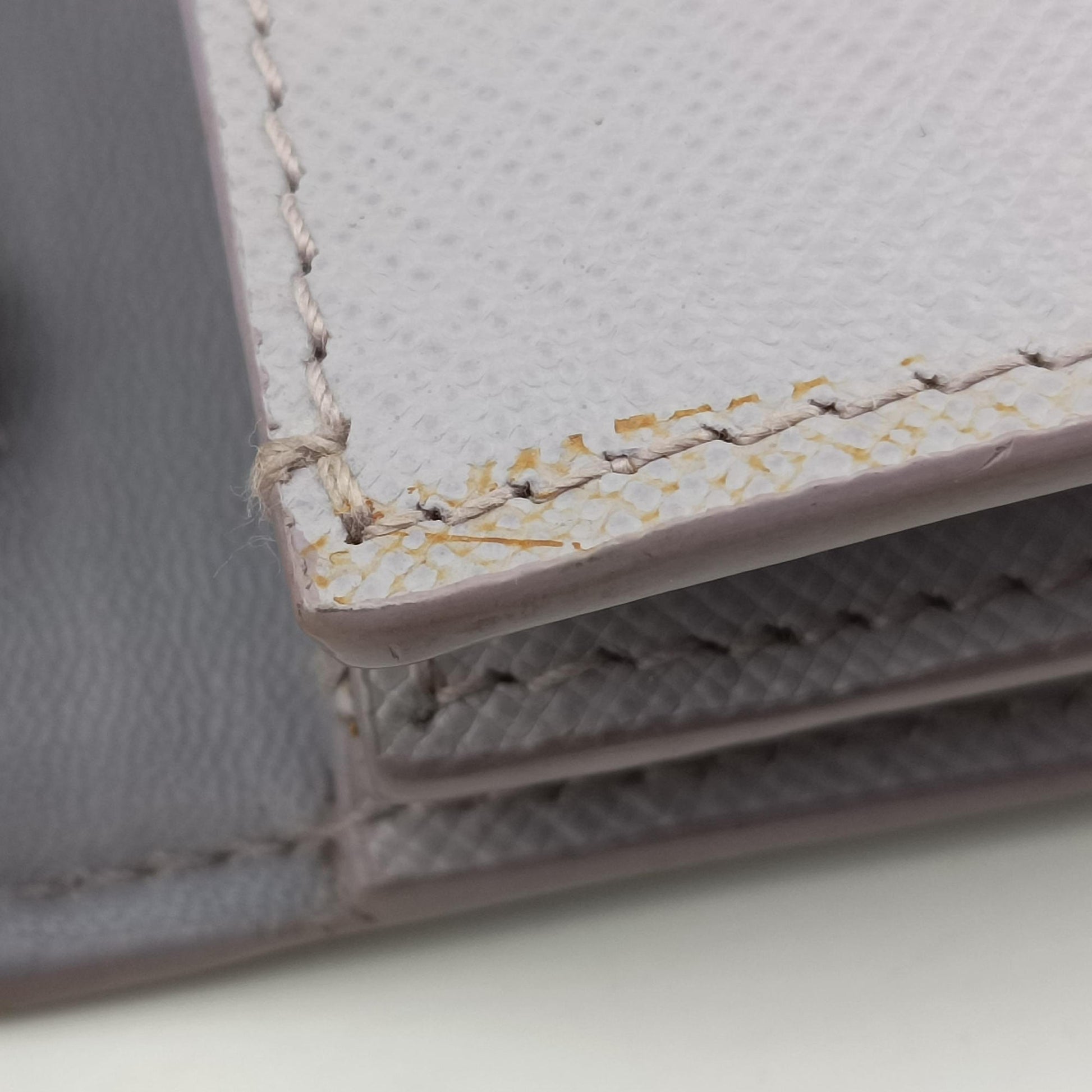 Logo Chain Purple SAFFIANO Leather BT1035 180/Hロゴチェーン パープル サフィアーノレザー BT1035 180/H