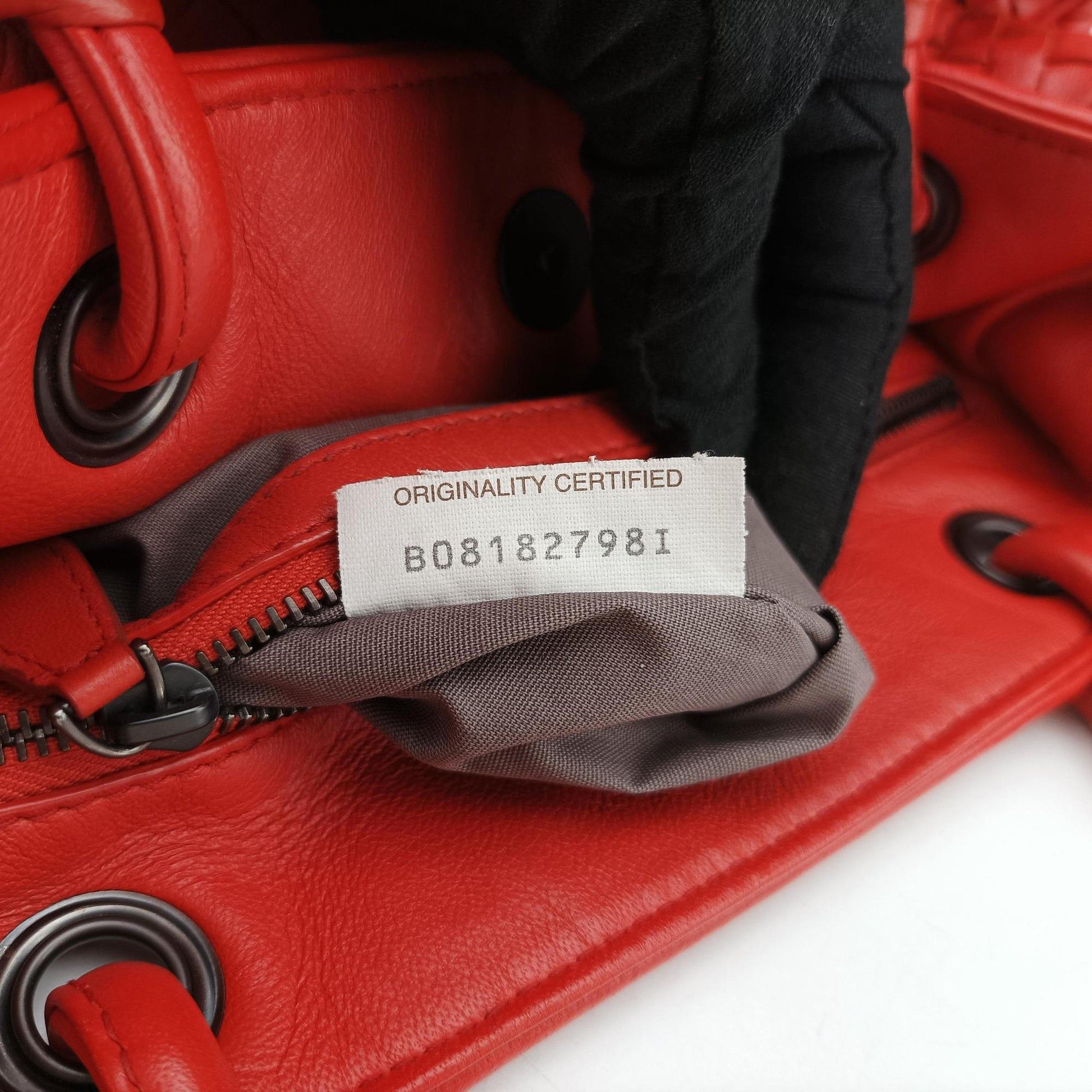 Intrecciato Red lambskin B08182798Iイントレチャート レッド ラムスキン B08182798I