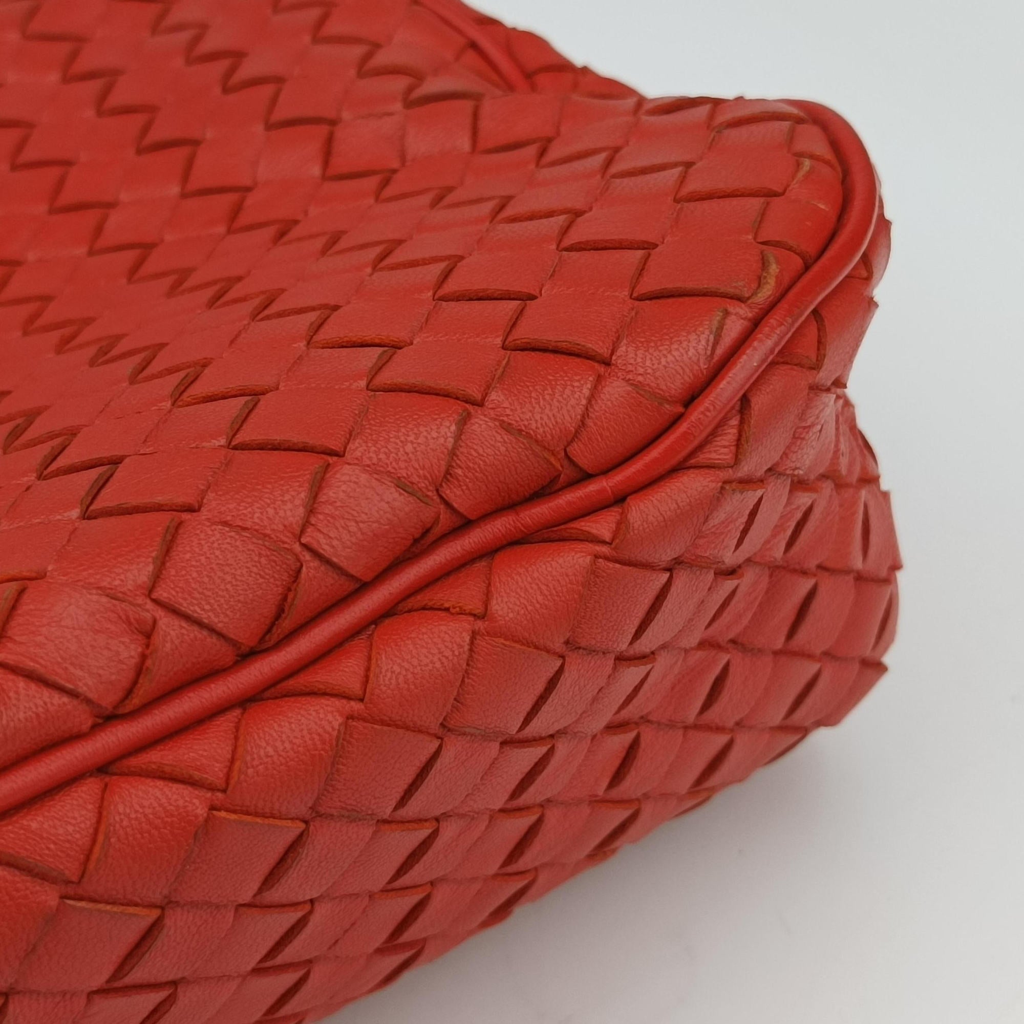Intrecciato Red lambskin B08182798Iイントレチャート レッド ラムスキン B08182798I