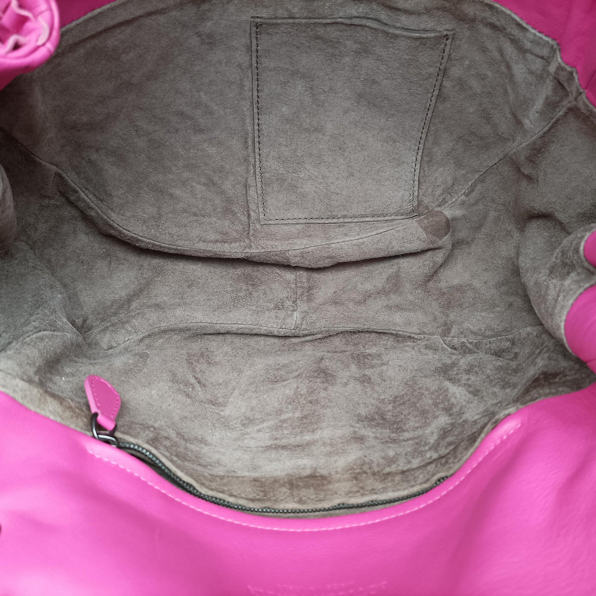 Intrecciato Rose lambskin B03182155Vイントレチャート ローズ レッド ラムスキン B03182155V