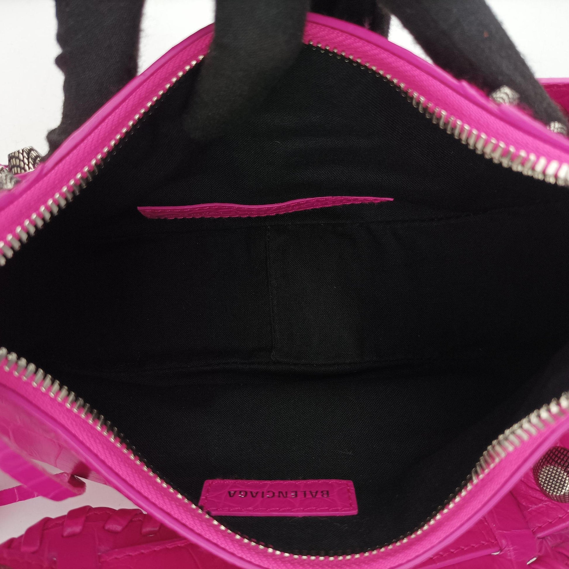 Le Cagole mini Rose Leather 671309.5622.R.528147ル カゴール ミニ ローズ レッド レザー 671309.5622.R.528147