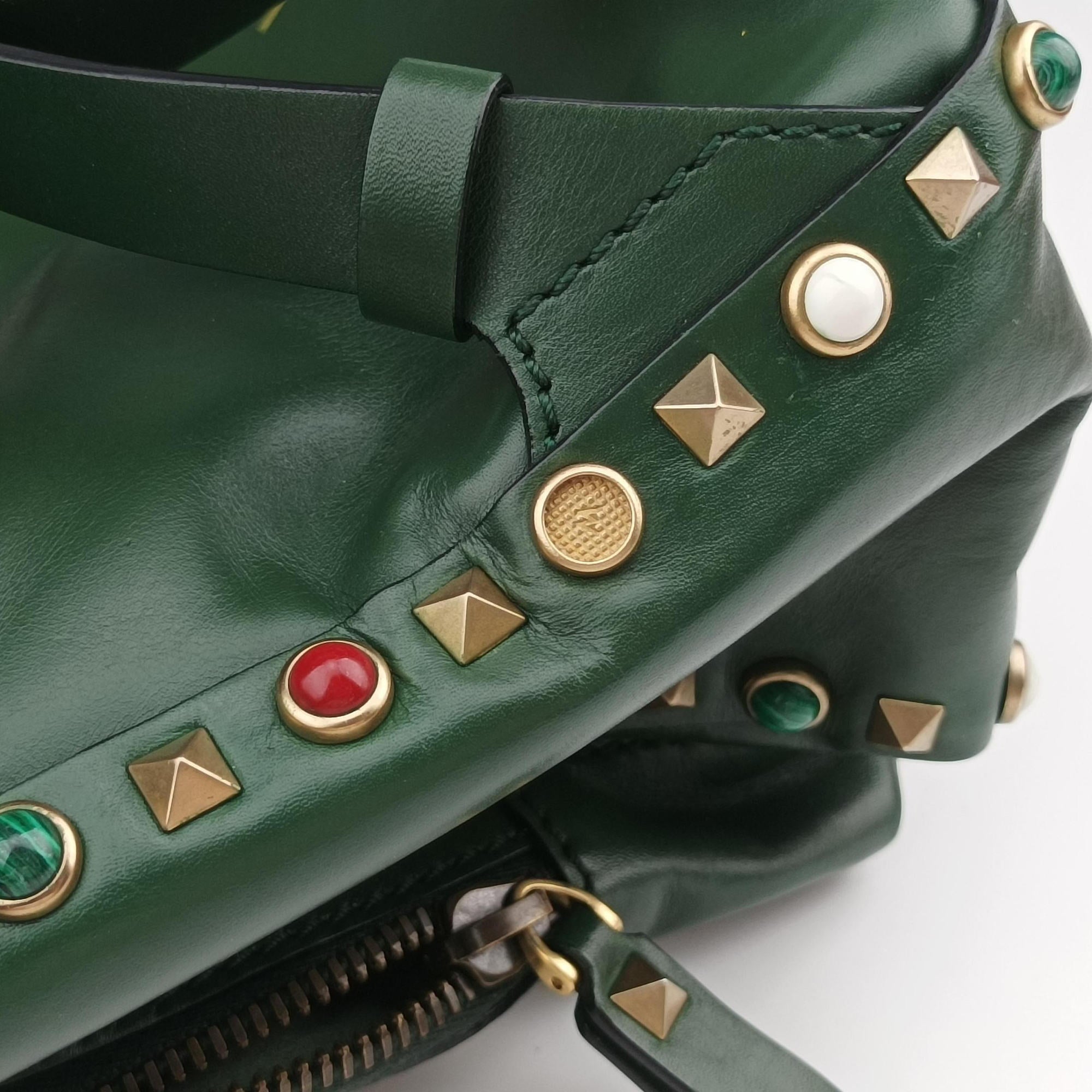 Rockstud Green Leather BL-K858NDF0ロックスタッズ グリーン レザー BL-K858NDF0