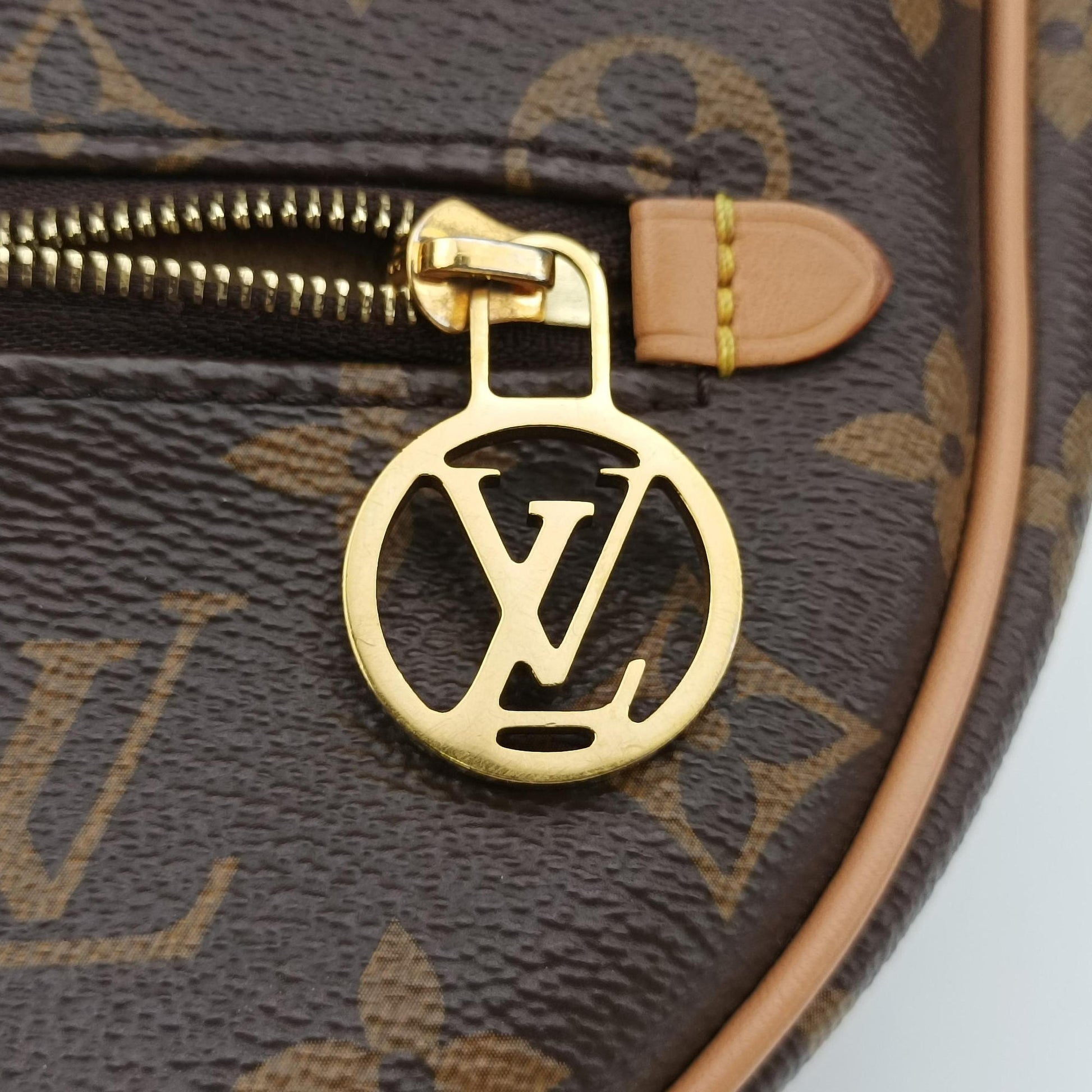 LOOP Brown×Beige Monogram Canvas M81098 ループ モノグラム/ブラウン×ベージュ モノグラムキャンバス M81098 
