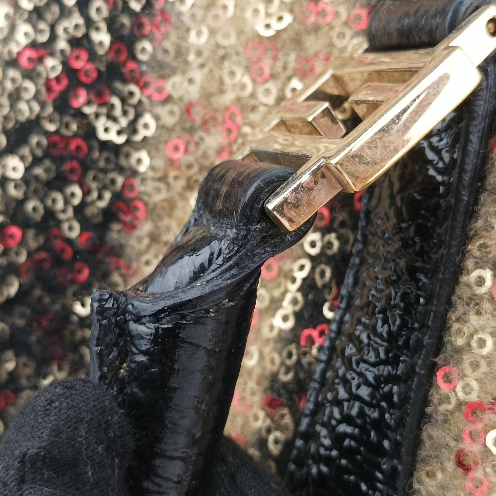 Forever Bauletto Black Sequin-embellished wool striped fabric × patent 8BL098 2305/8BL098/ZGE/089フォーエバー バウレット ブラック スパンコール刺繍 ウールファブリック × パテント 8BL098 2305/8BL098/ZGE/089
