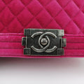 BOY CHANEL Rose velour A67416 18369929ボーイシャネル ローズ レッド ベロア A67416 18369929