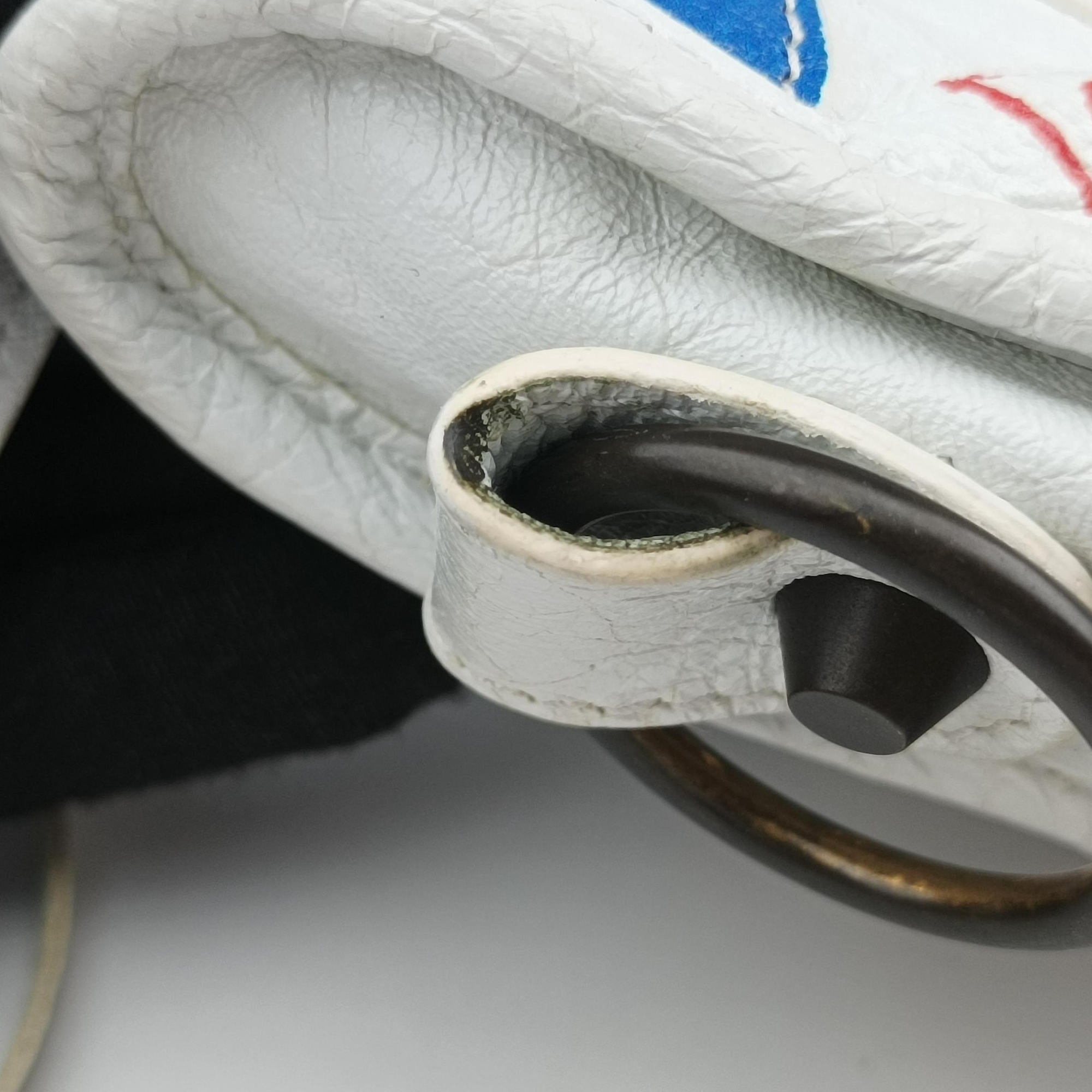 Classic Mini City Graffiti White×Multicolor Arena Lambskin  300295 300295.9060.Y.1669クラシック ミニ シティ グラフィティ ホワイト×マルチカラー アリーナ ラムスキン 300295 300295.9060.Y.1669