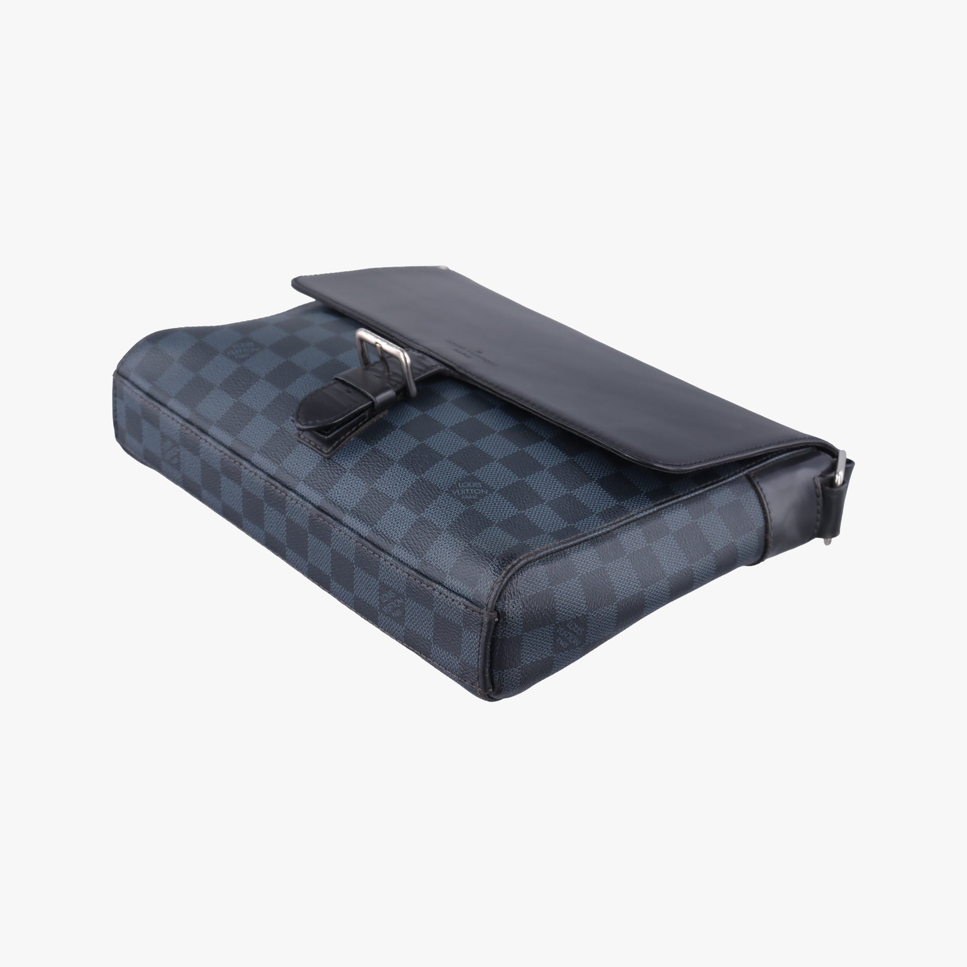 Newport Messenger PM black×navy Damier Cobalt N41587 DR1126ニューポート メッセンジャーPM ブラック×ネイビー ダミエ コバルト N41587 DR1126