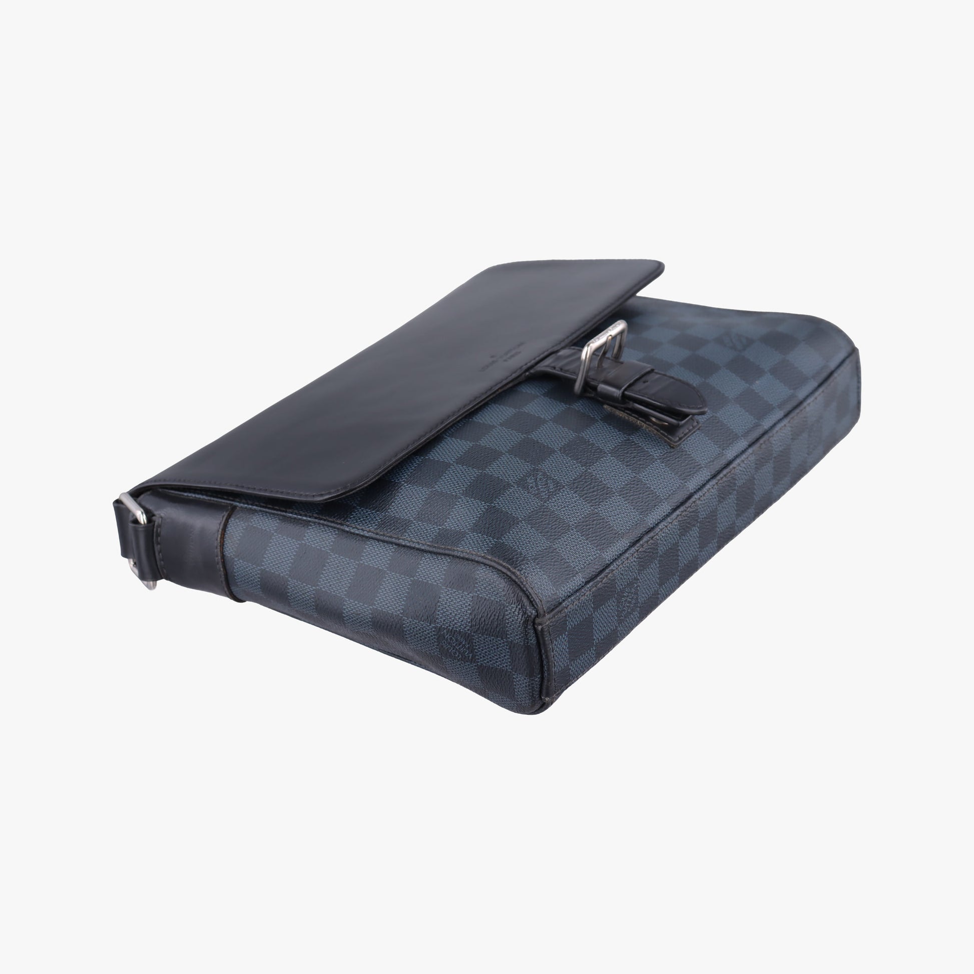 Newport Messenger PM black×navy Damier Cobalt N41587 DR1126ニューポート メッセンジャーPM ブラック×ネイビー ダミエ コバルト N41587 DR1126